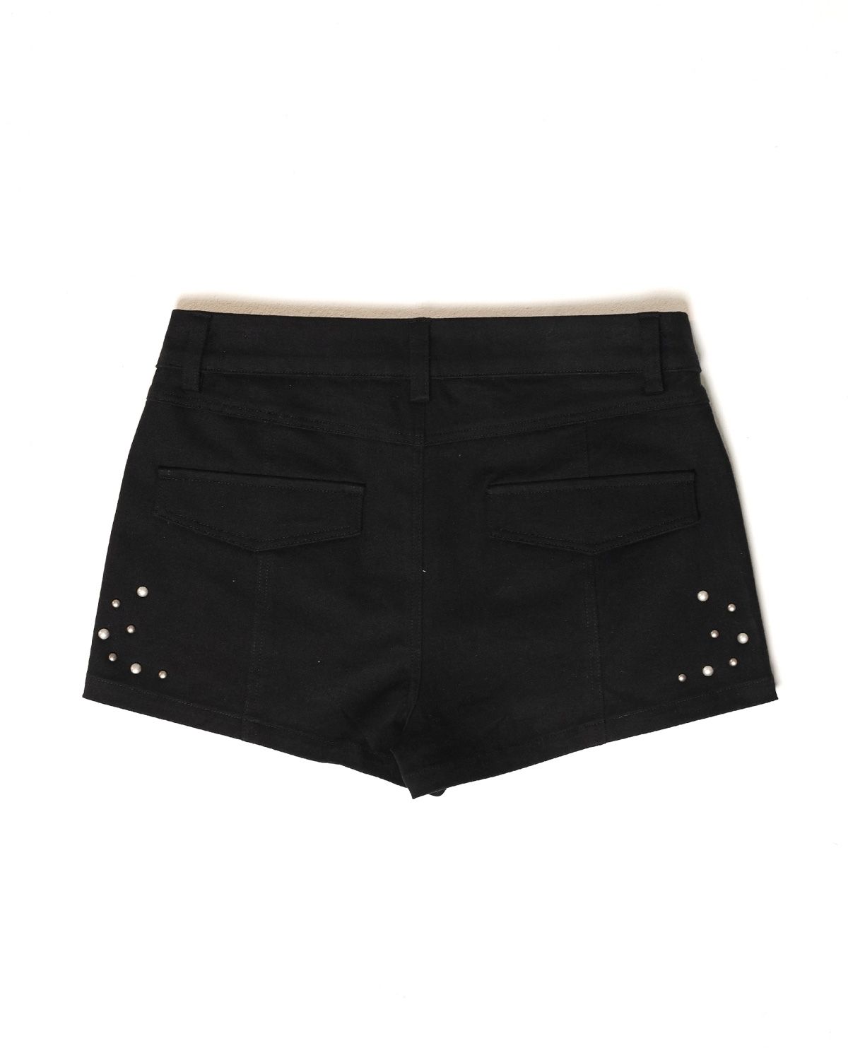 여린(YEORIN) Stud Low Rise Shorts (Black)