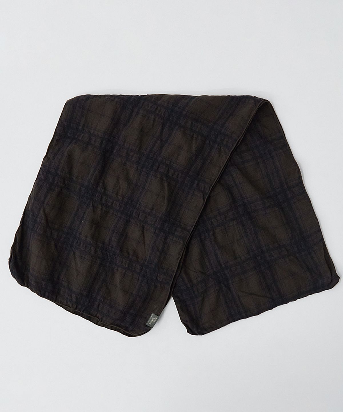 러프사이드(ROUGHSIDE) Crease Check Scarf Dark Brown
