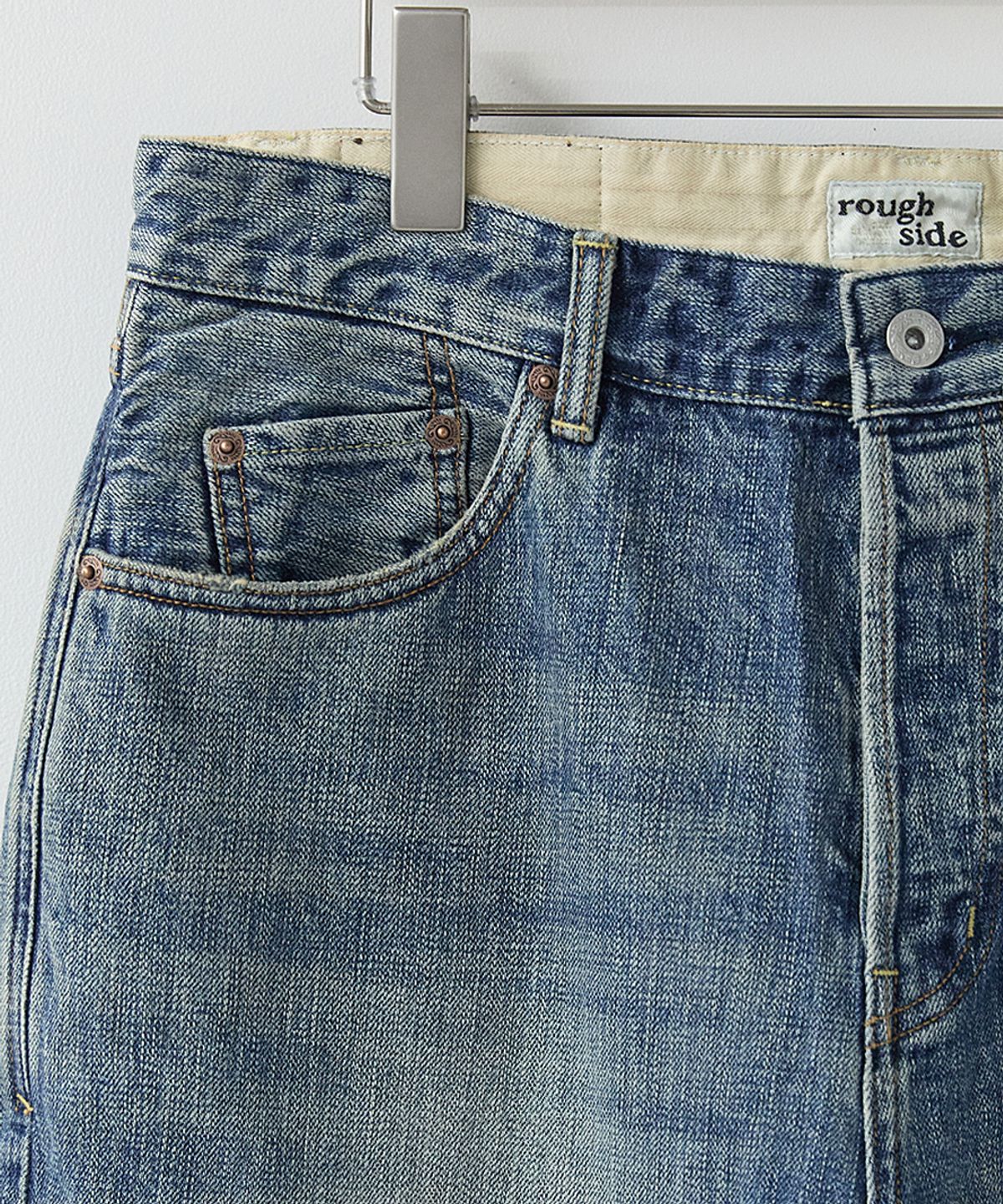 러프사이드(ROUGHSIDE) 5P Denim Pants Faded Blue