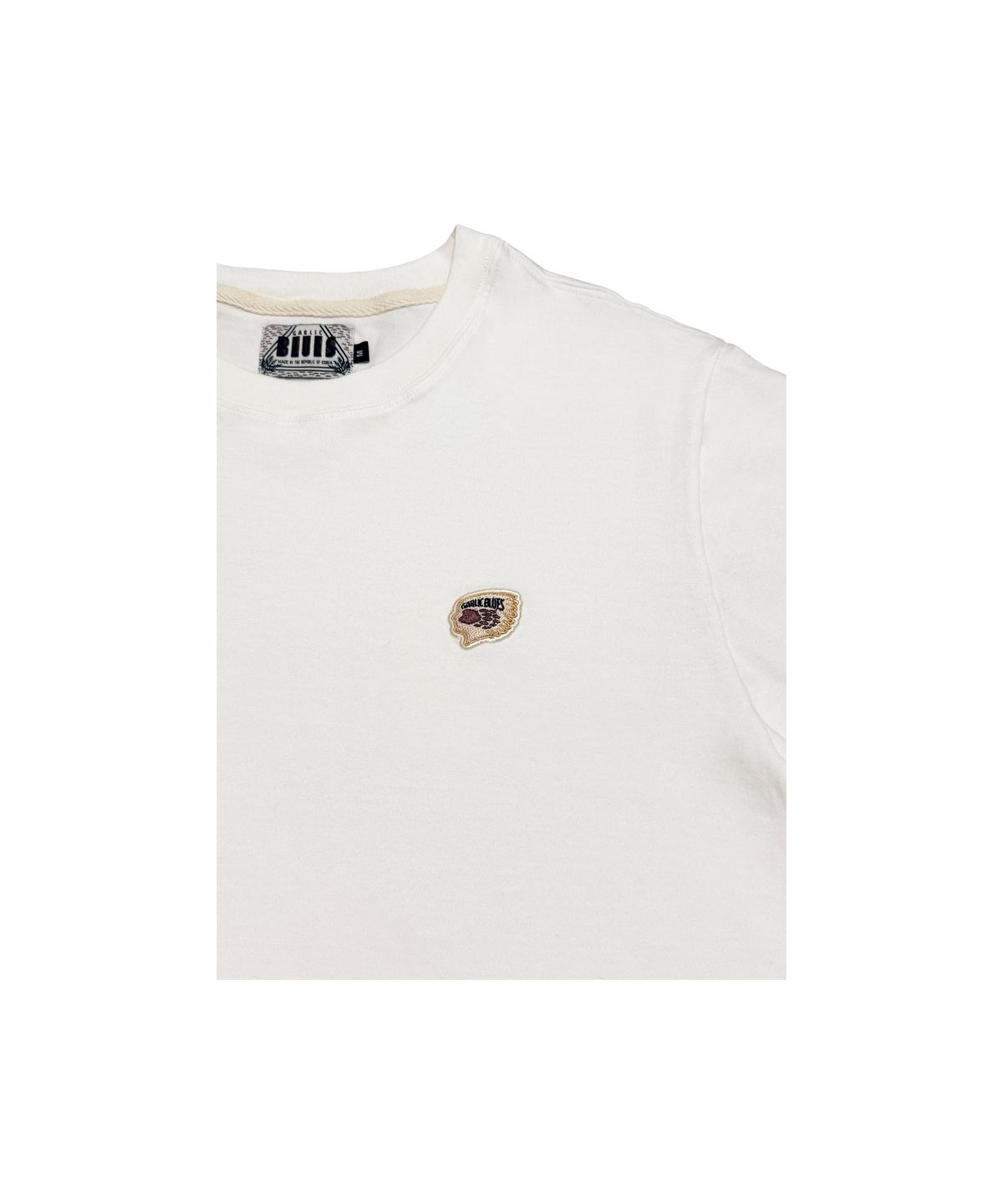 갈릭 블루스(GARLICBLUES) HUMAN X FOOTPRINT APPLIQUE T-SHIRT (WHITE IVORY)