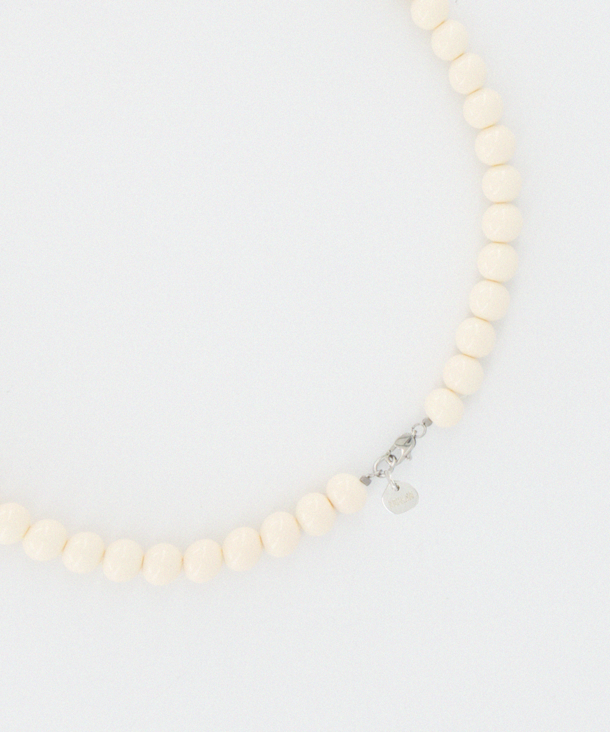 도우하브(DOUHAB) Pebble – Foam Necklace