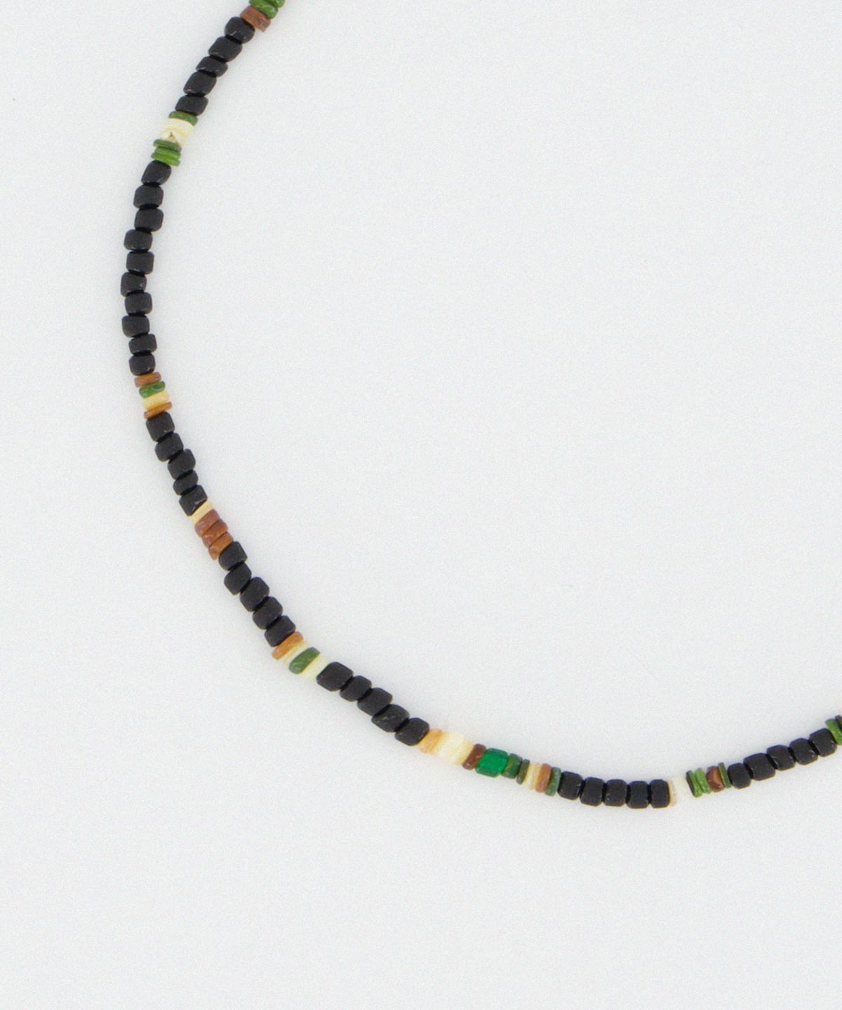 도우하브(DOUHAB) Pebble – Moss Necklace / Black