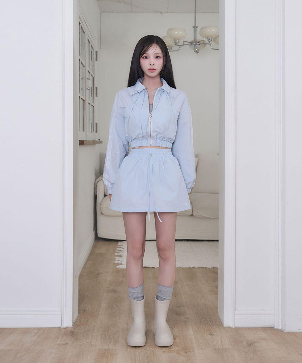 모아벨(MOABEL) ANORAK LACE ZIP-UP - BABY BLUE
