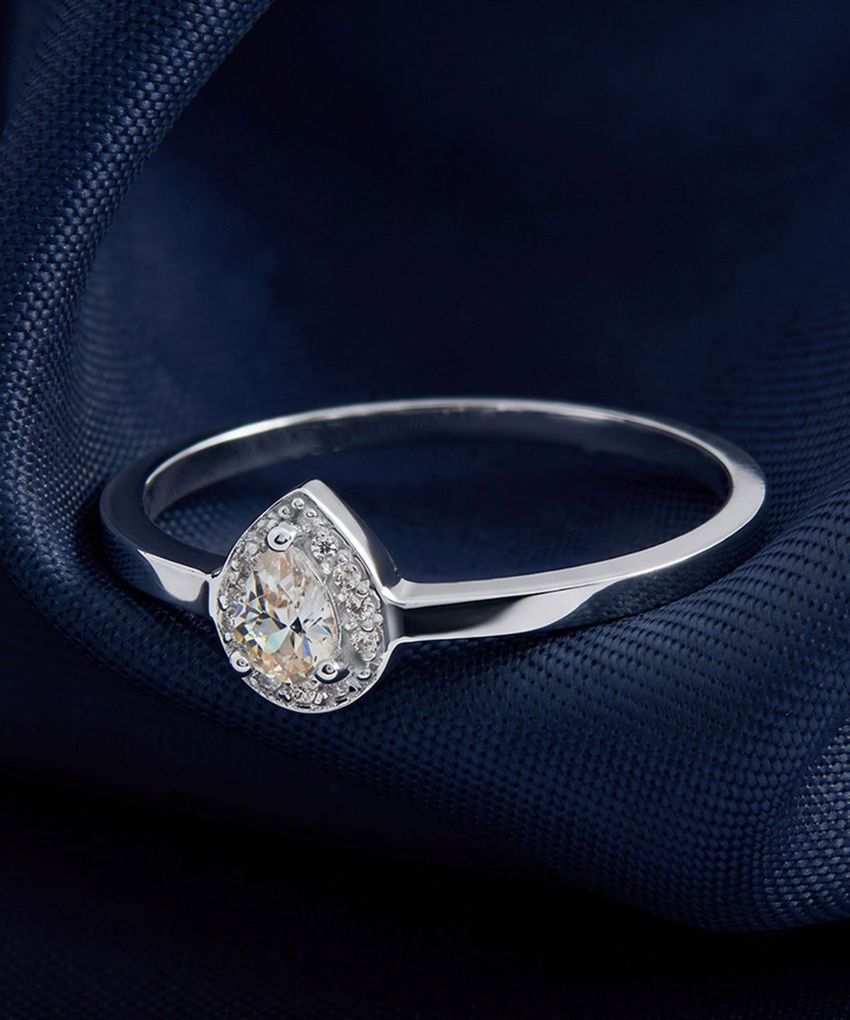 엘렌쥬얼리(HELENE JEWELRY) 실버 Silver 925 물방울 큐빅 미스 링 은 반지