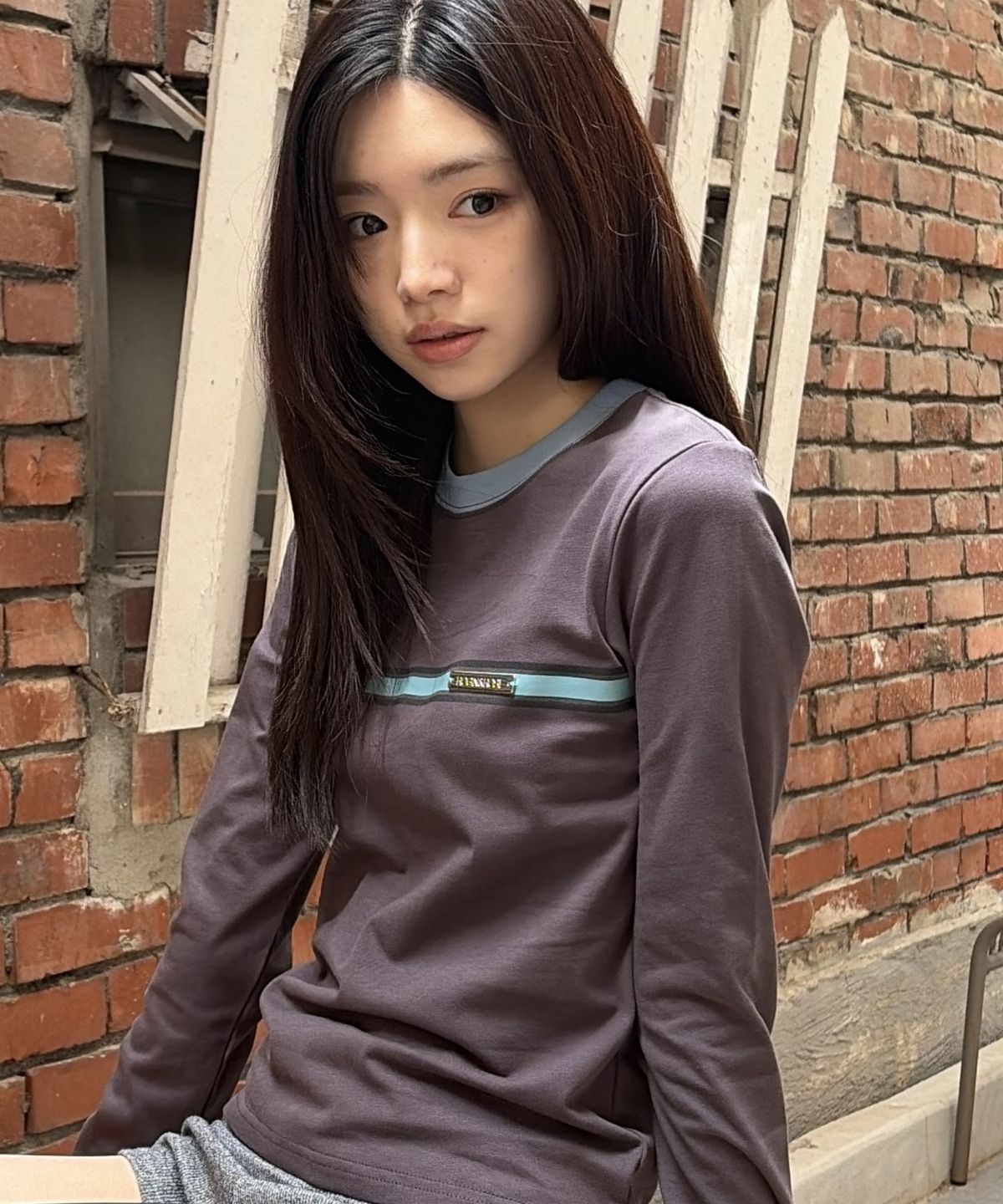 로긴 앤 로지(ROGIN N ROSIE) Stripe Metal Logo Point Long Sleeve Charcoal Mint