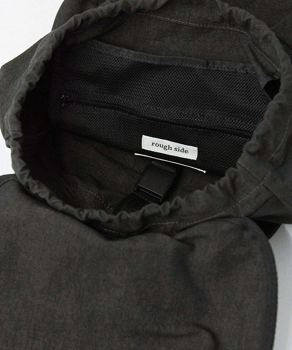 러프사이드(ROUGHSIDE) Canteen Backpack Charcoal