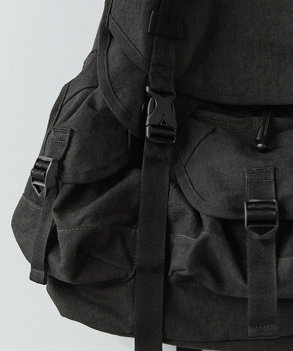 러프사이드(ROUGHSIDE) Canteen Backpack Charcoal