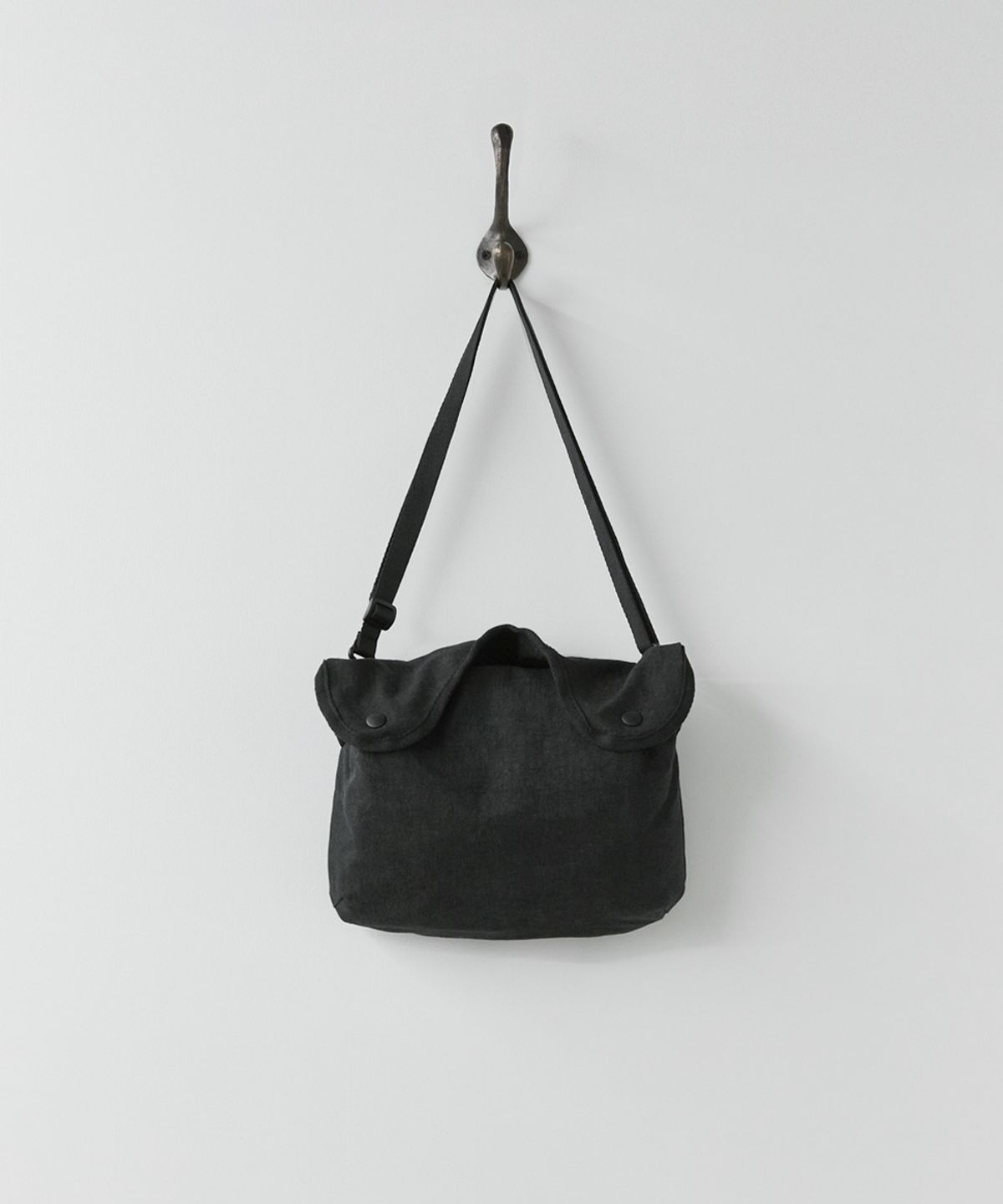러프사이드(ROUGHSIDE) Canteen Backpack Charcoal