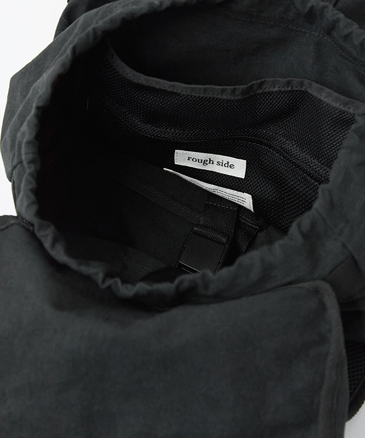 러프사이드(ROUGHSIDE) Canteen Backpack Ash Black