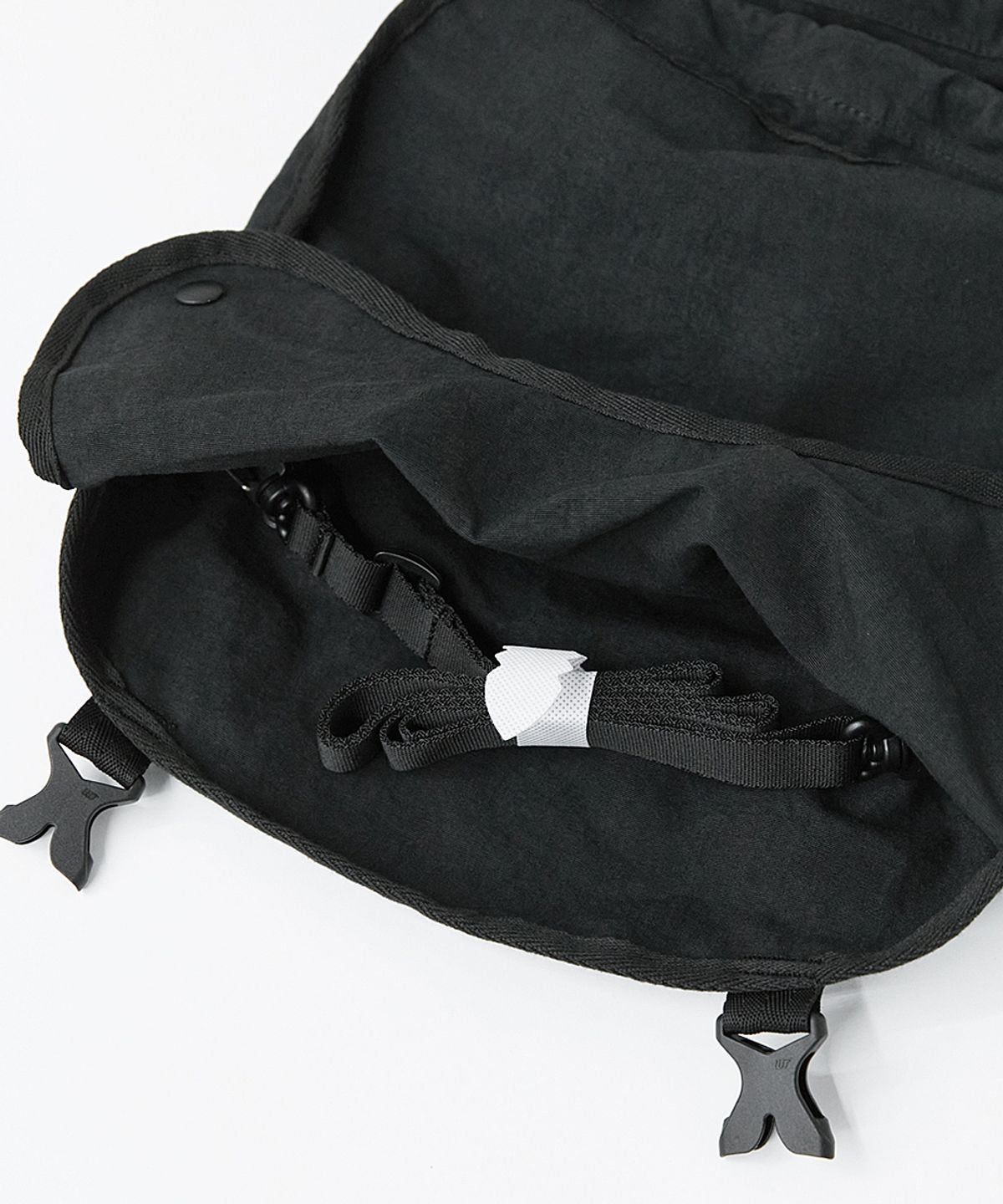 러프사이드(ROUGHSIDE) Canteen Backpack Ash Black