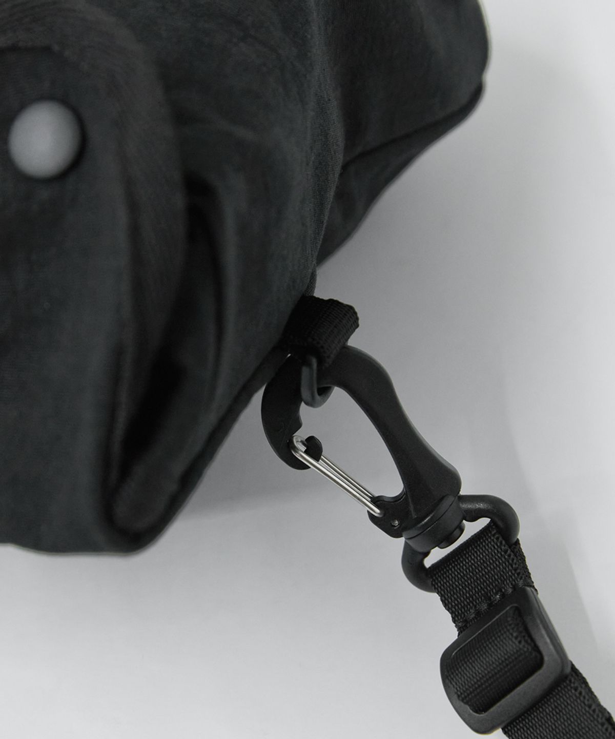 러프사이드(ROUGHSIDE) Canteen Backpack Ash Black