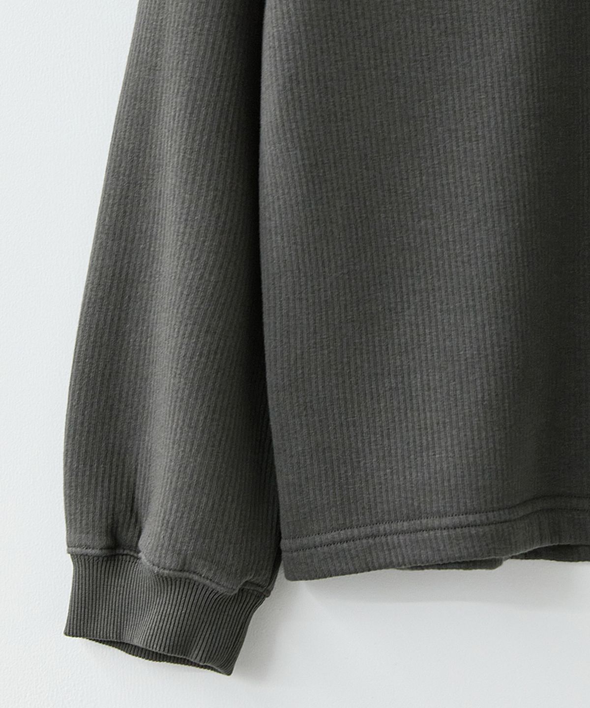 러프사이드(ROUGHSIDE) Fumble Long Sleeve Dark Brown