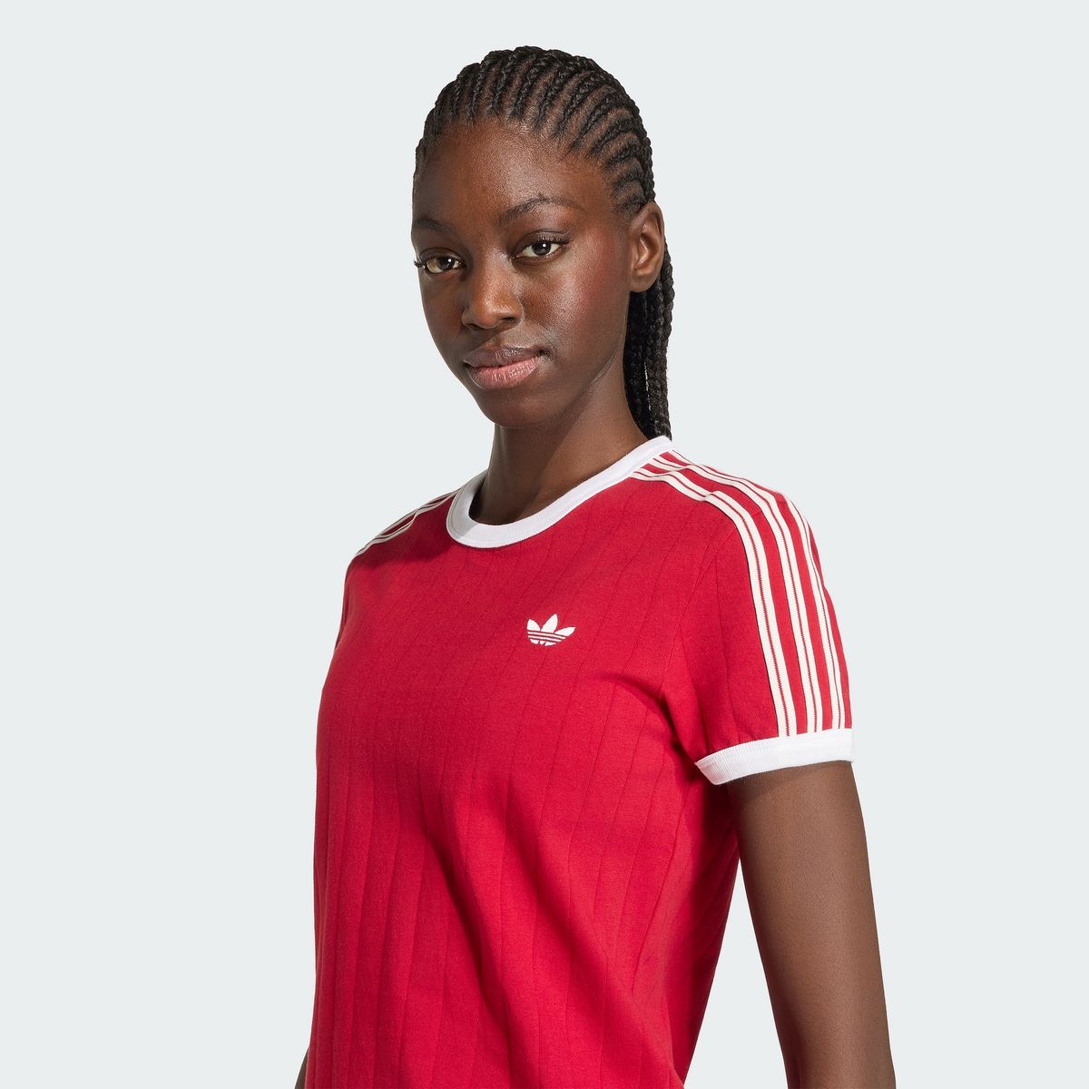 아디다스(ADIDAS) 핀스트라이프 쇼트 슬리브 슬림 티 KS9993
