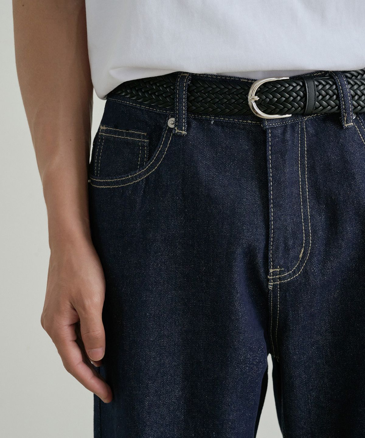 크레드먼스(CREEDMENS) 스티치 논페이드 세미와이드 데님 팬츠