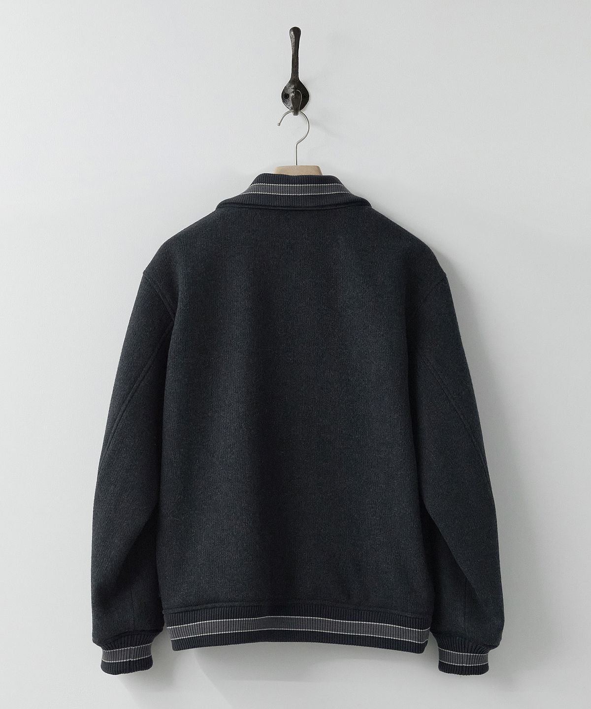 러프사이드(ROUGHSIDE) League Bomber Dark Navy