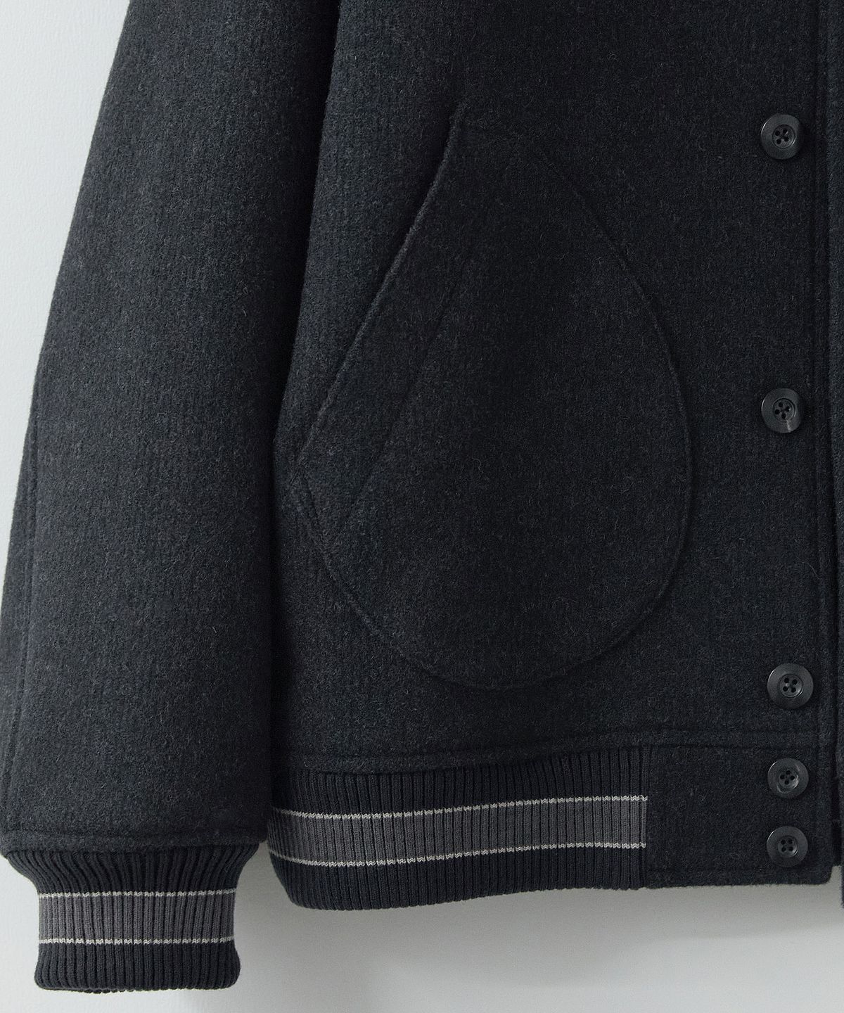 러프사이드(ROUGHSIDE) League Bomber Dark Navy