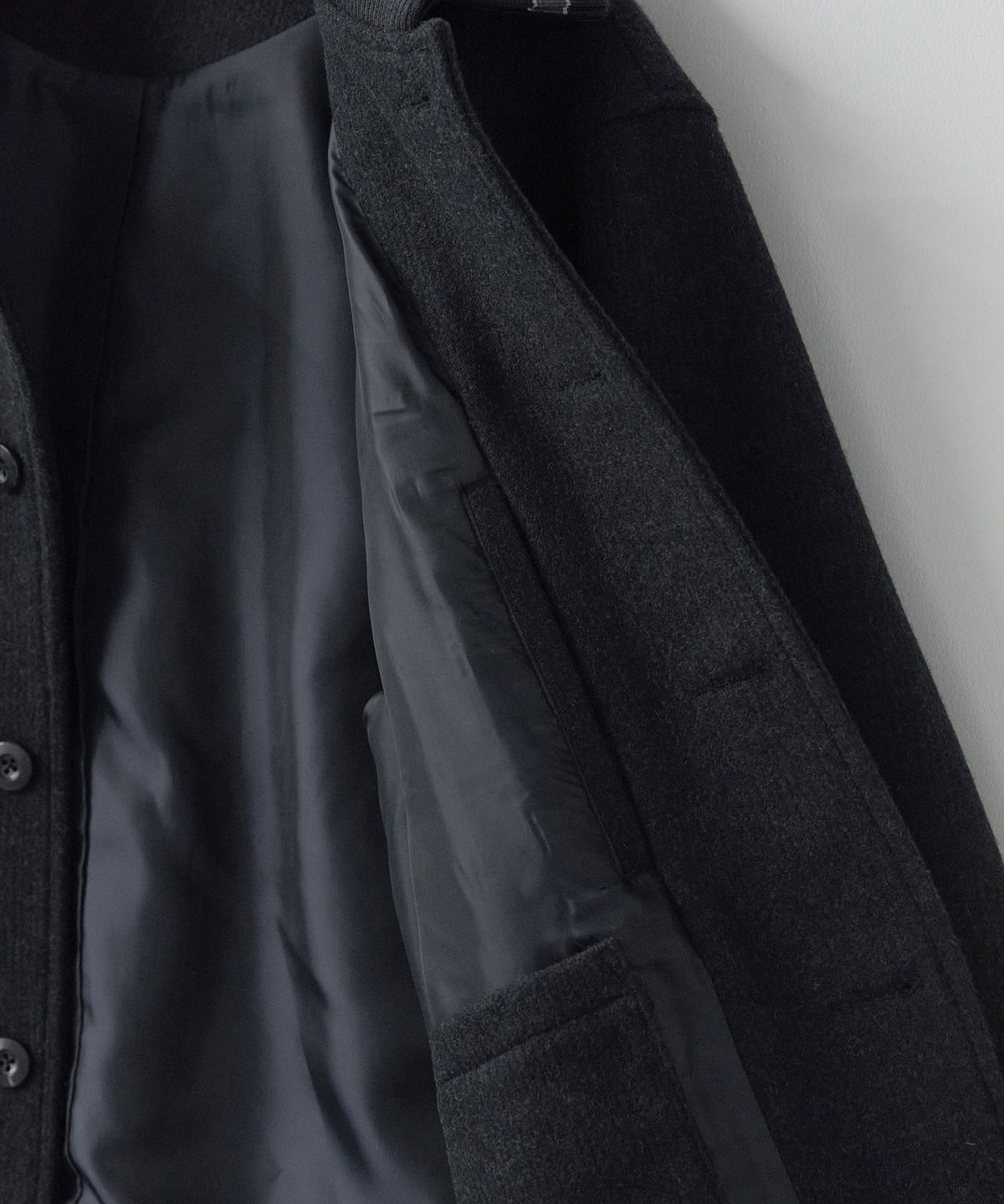 러프사이드(ROUGHSIDE) League Bomber Dark Navy
