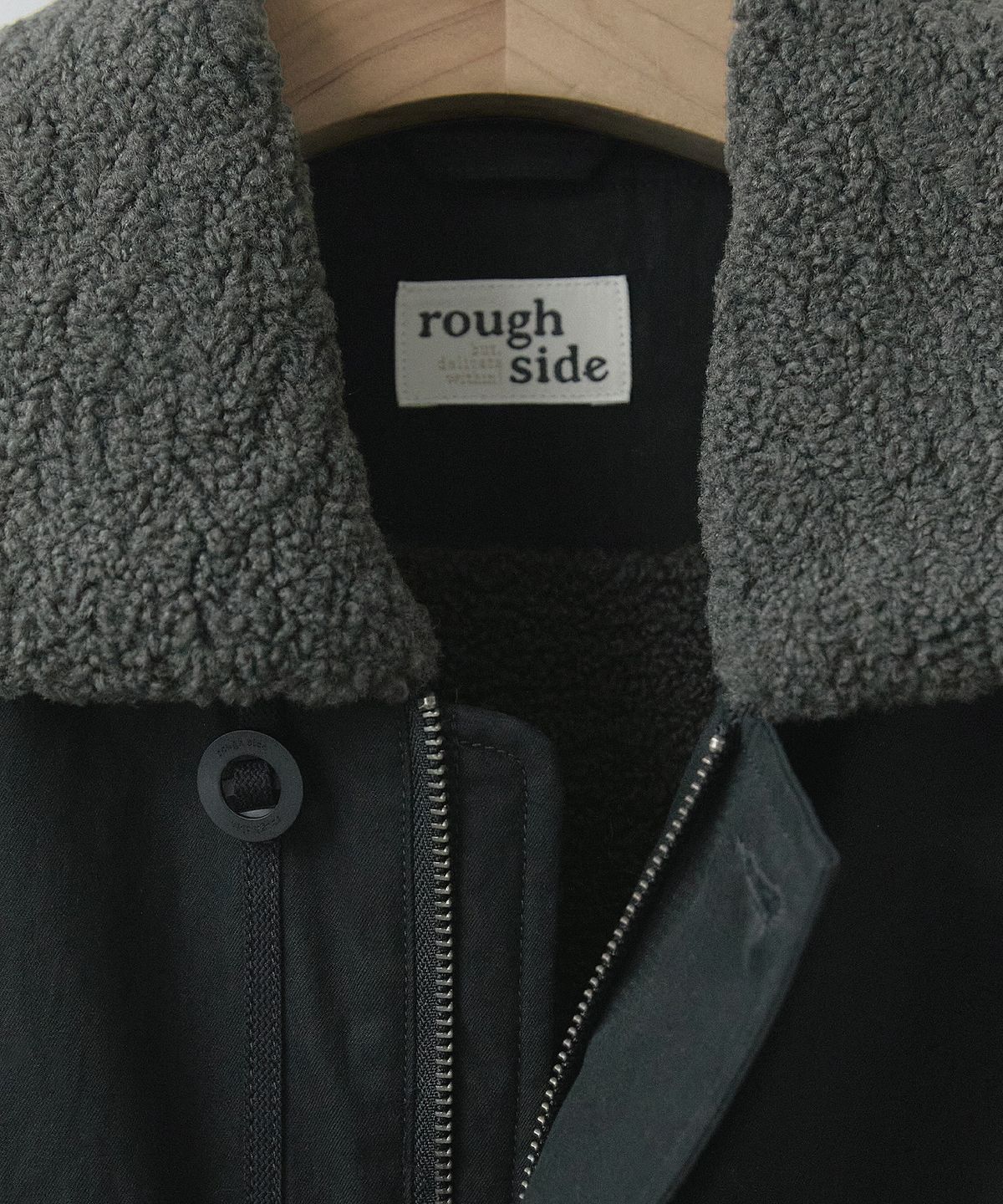 러프사이드(ROUGHSIDE) Deck Parka Ash Black