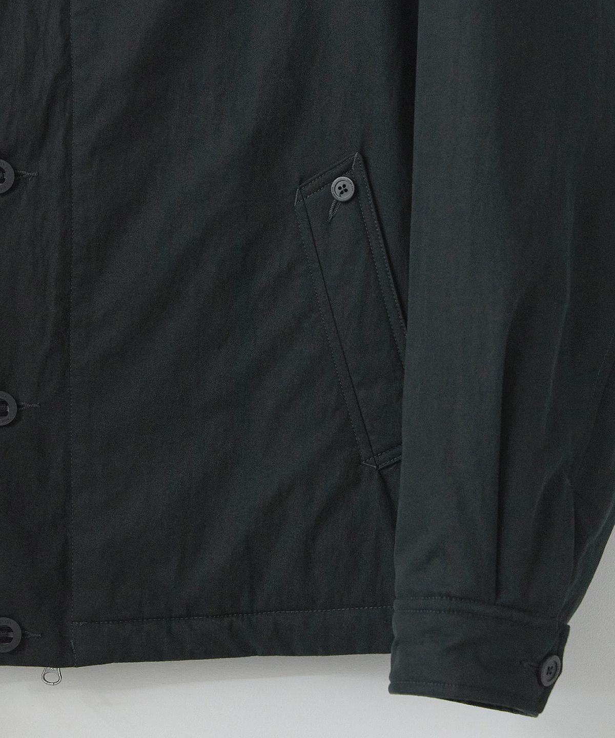 러프사이드(ROUGHSIDE) Deck Parka Ash Black