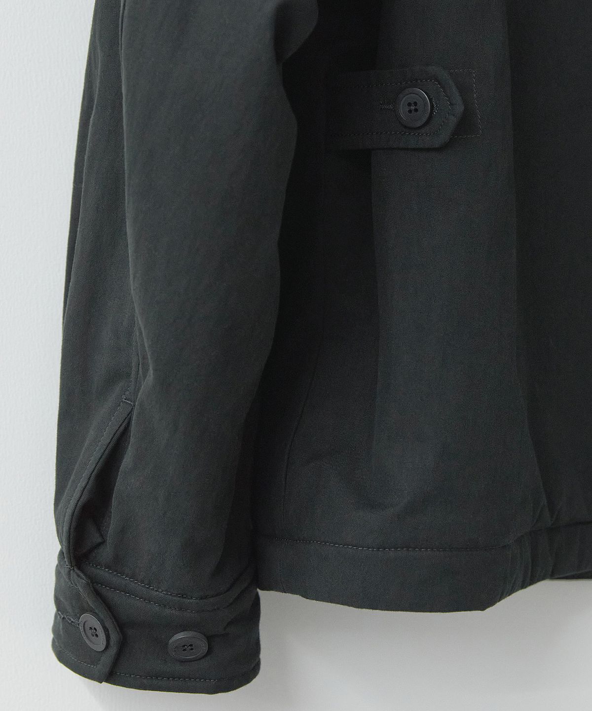 러프사이드(ROUGHSIDE) Deck Parka Ash Black