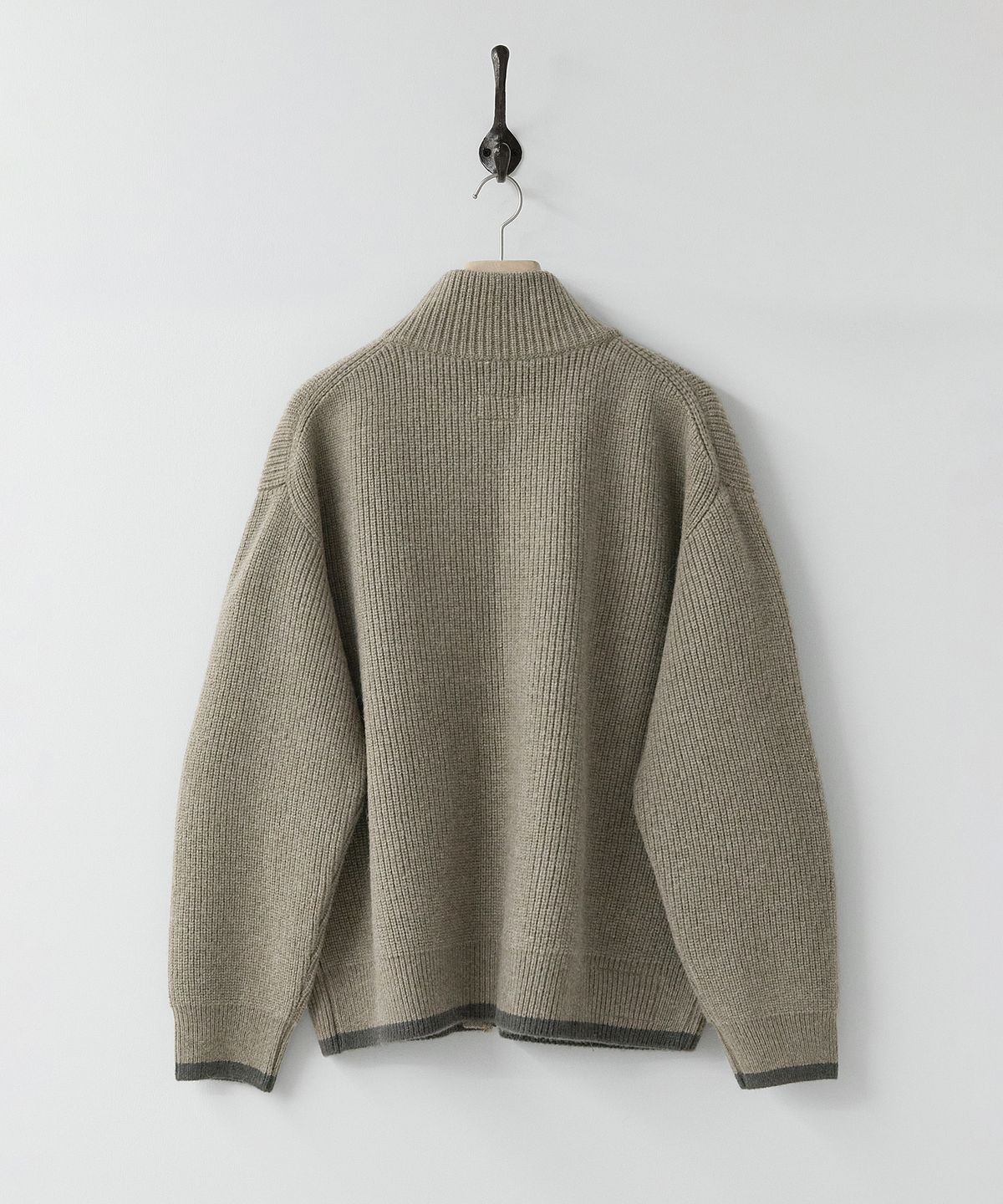 러프사이드(ROUGHSIDE) Highneck Knit Bomber Humus