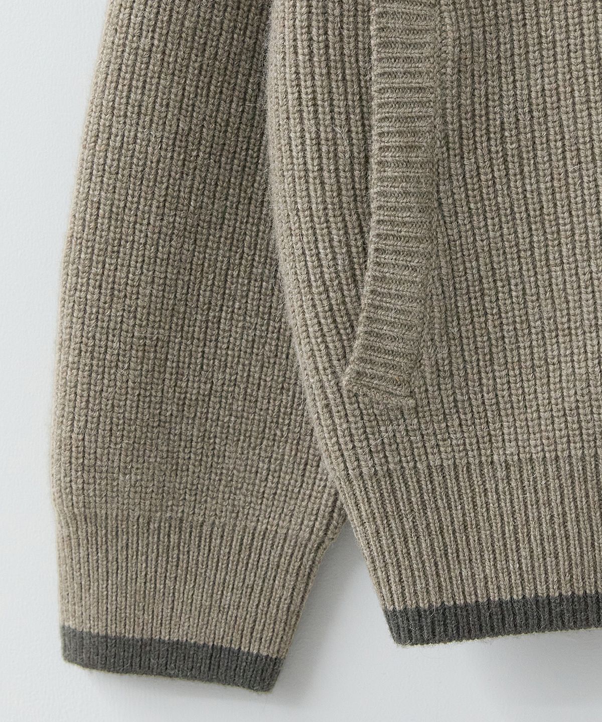 러프사이드(ROUGHSIDE) Highneck Knit Bomber Humus
