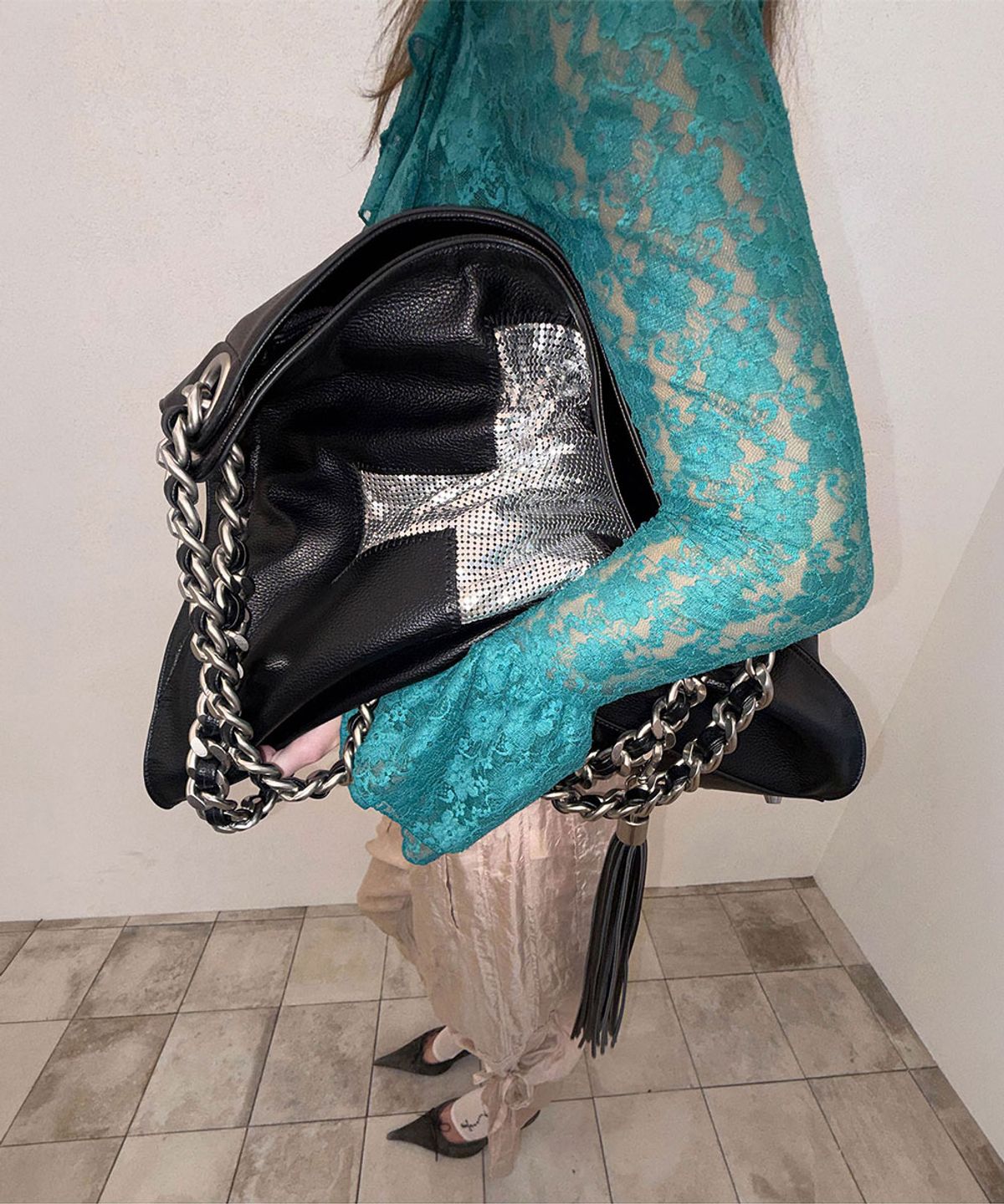 스컬프터(SCULPTOR) Cross Chainmail Big Bag Black