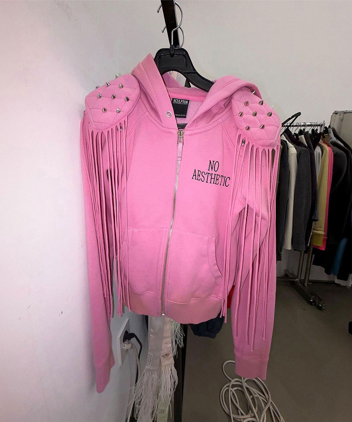 스컬프터(SCULPTOR) Padded Shoulder Zip-Up Hoodie Pink