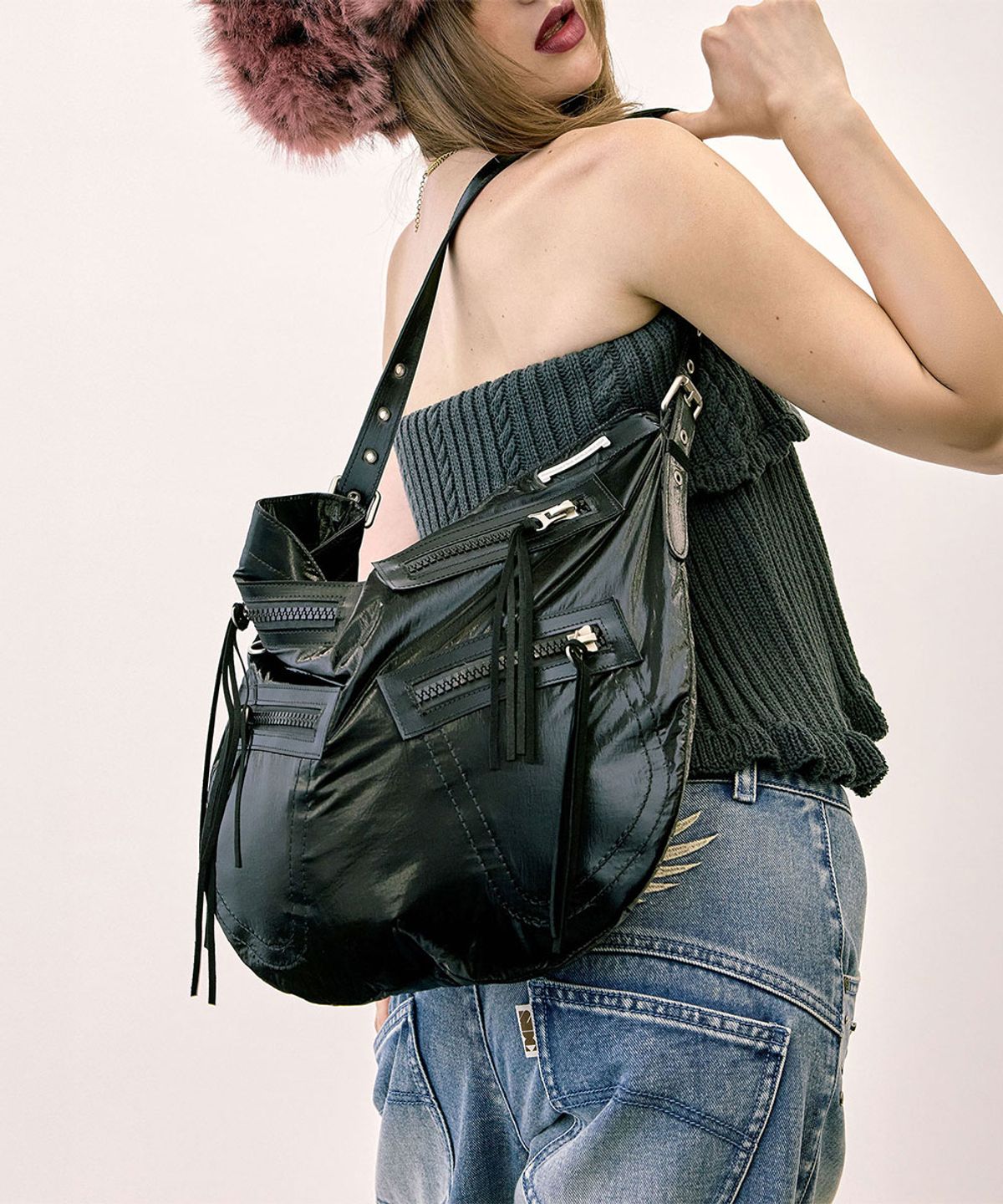스컬프터(SCULPTOR) Metallic Hobo Bag Black