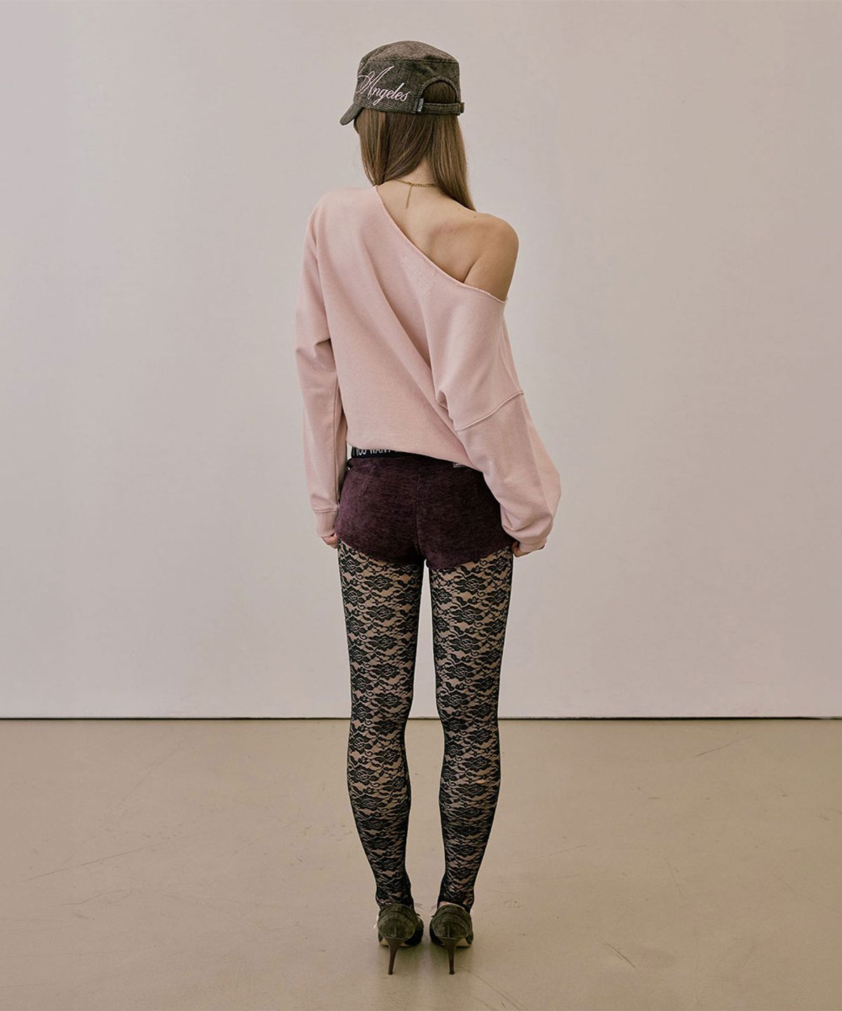 스컬프터(SCULPTOR) Love Pintuck Sweatshirt Pale Pink