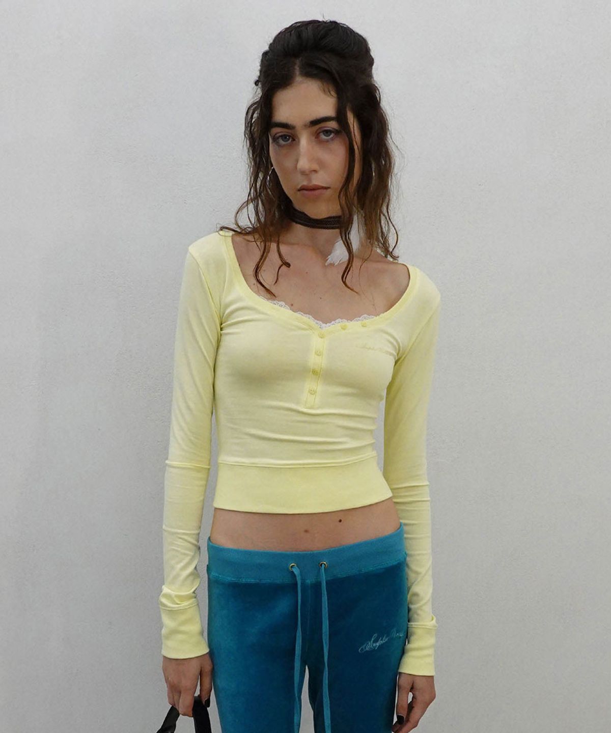 스컬프터(SCULPTOR) Lace Trim Henley Top Lemon