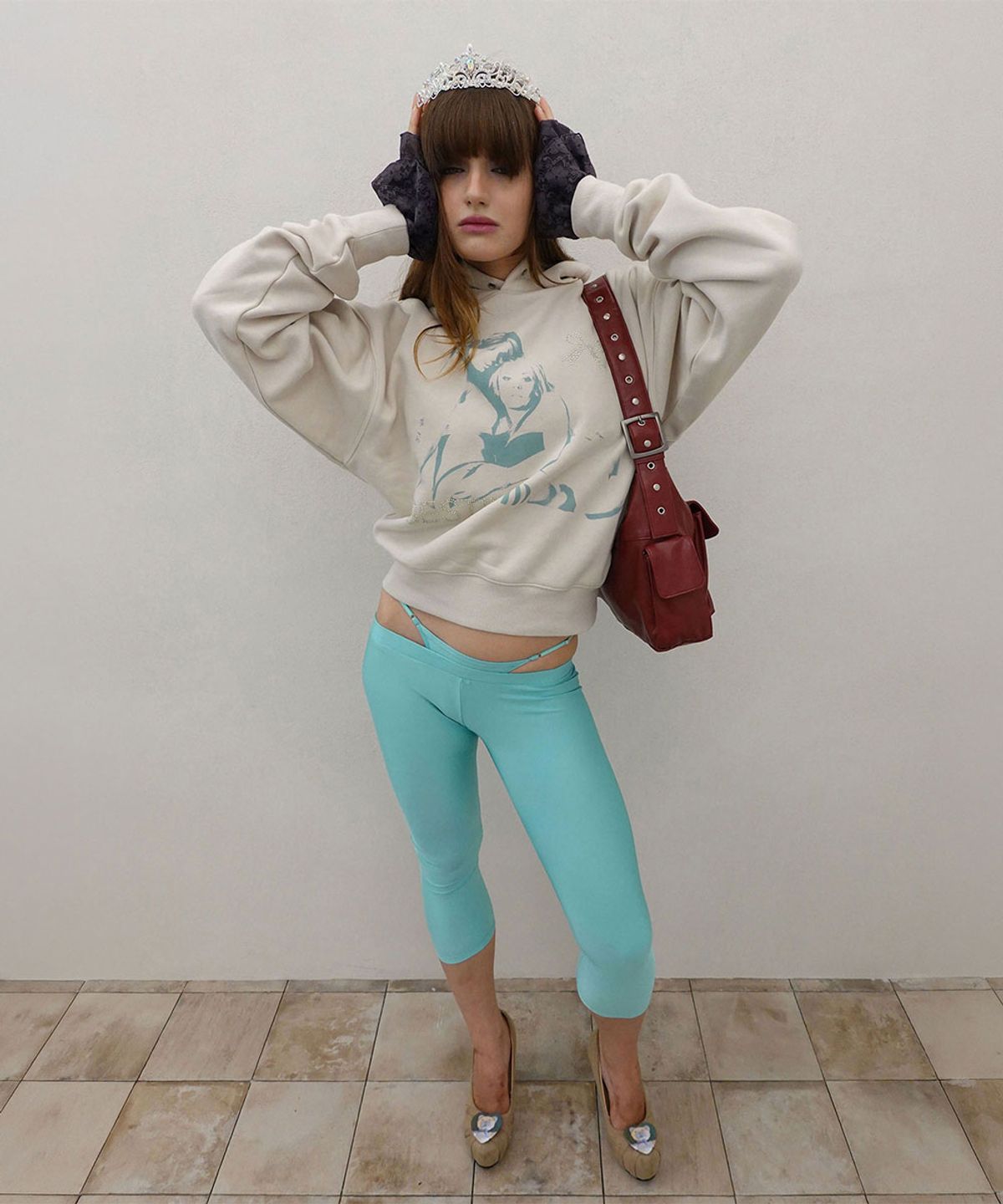 스컬프터(SCULPTOR) Bestie Hoodie Dirty White