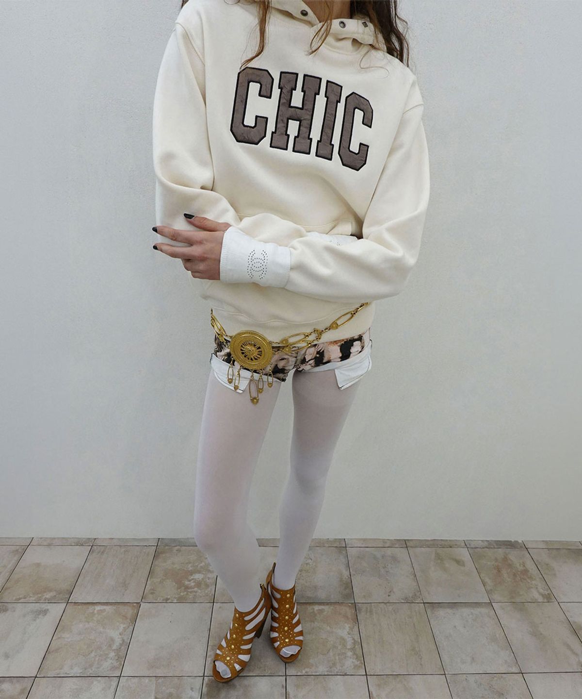 스컬프터(SCULPTOR) Chic Hoodie Dirty White