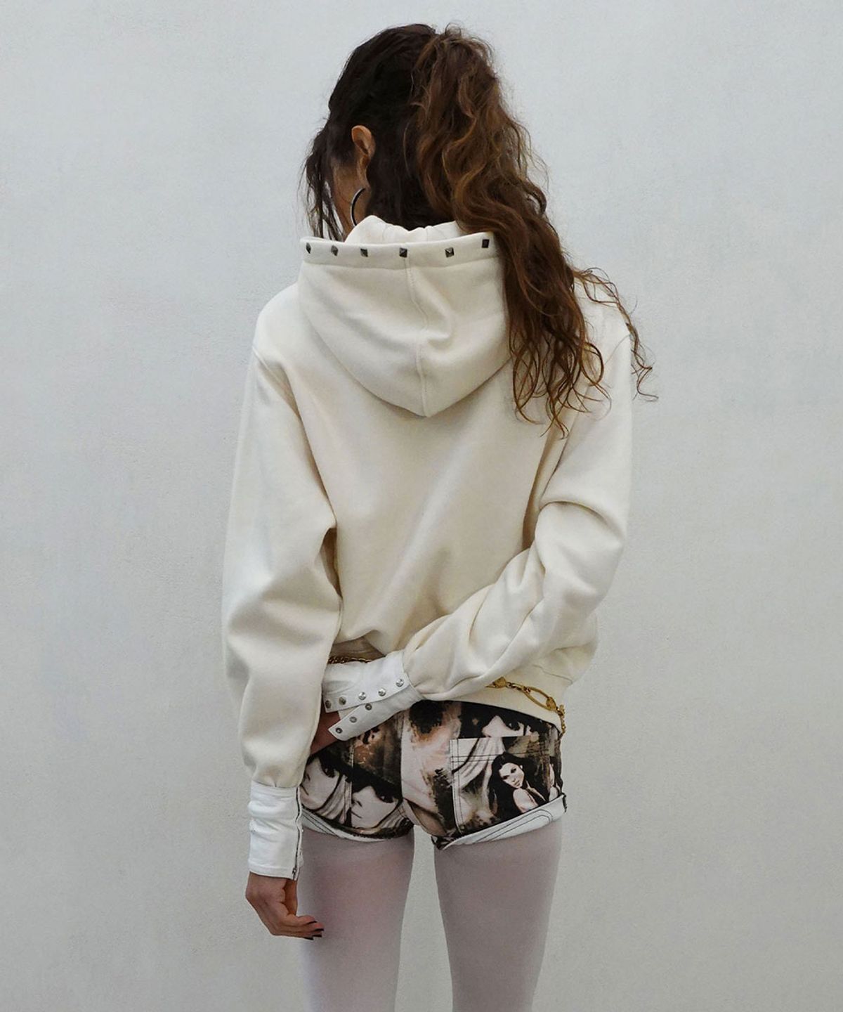 스컬프터(SCULPTOR) Chic Hoodie Dirty White