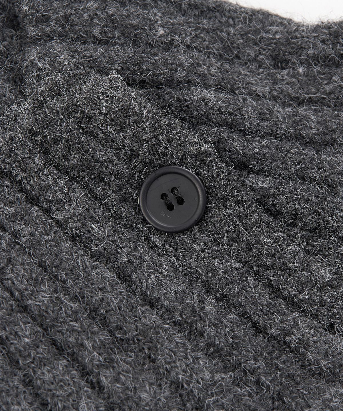 페플리(PEPLEE) Double Button High Neck Cardigan (Charcoal)