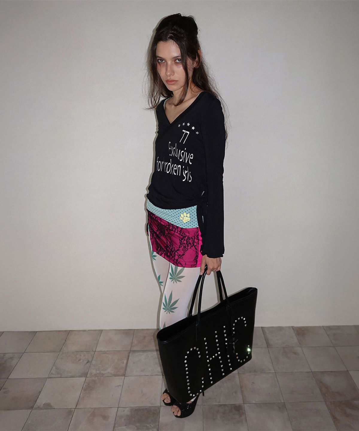 스컬프터(SCULPTOR) Glitter Wrap Top Black