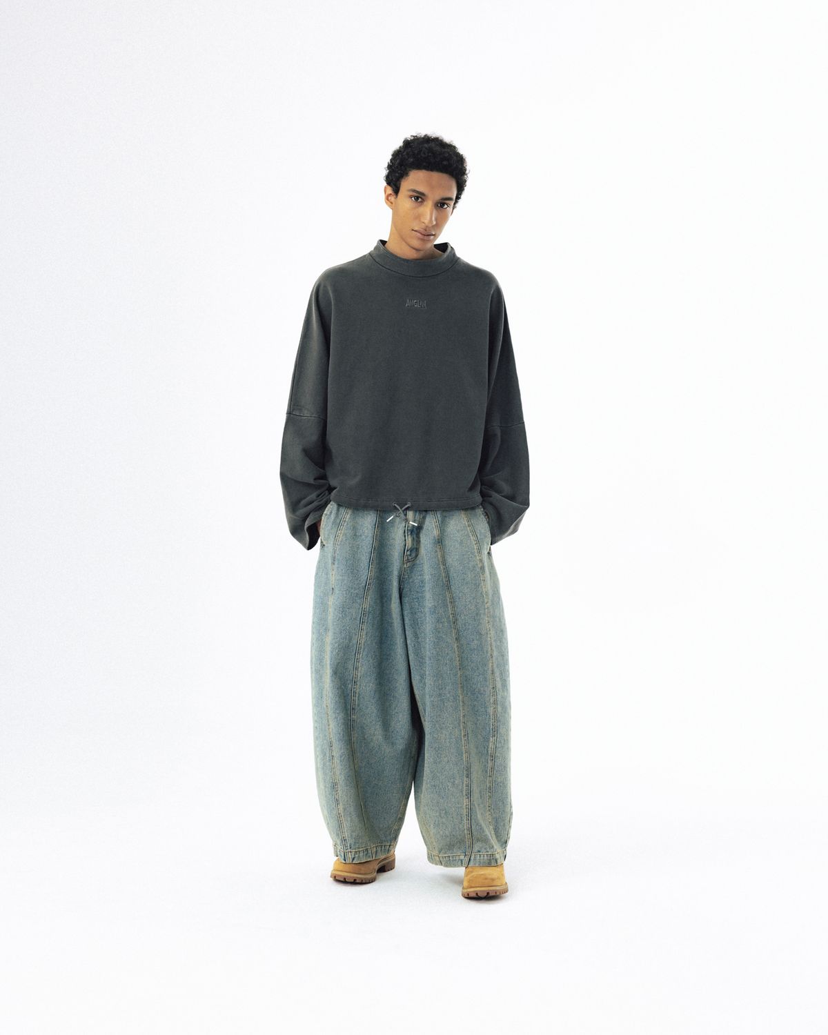앵글런(ANGLAN) Pigment High-Neck Sweat Shirt - Washed Grey
