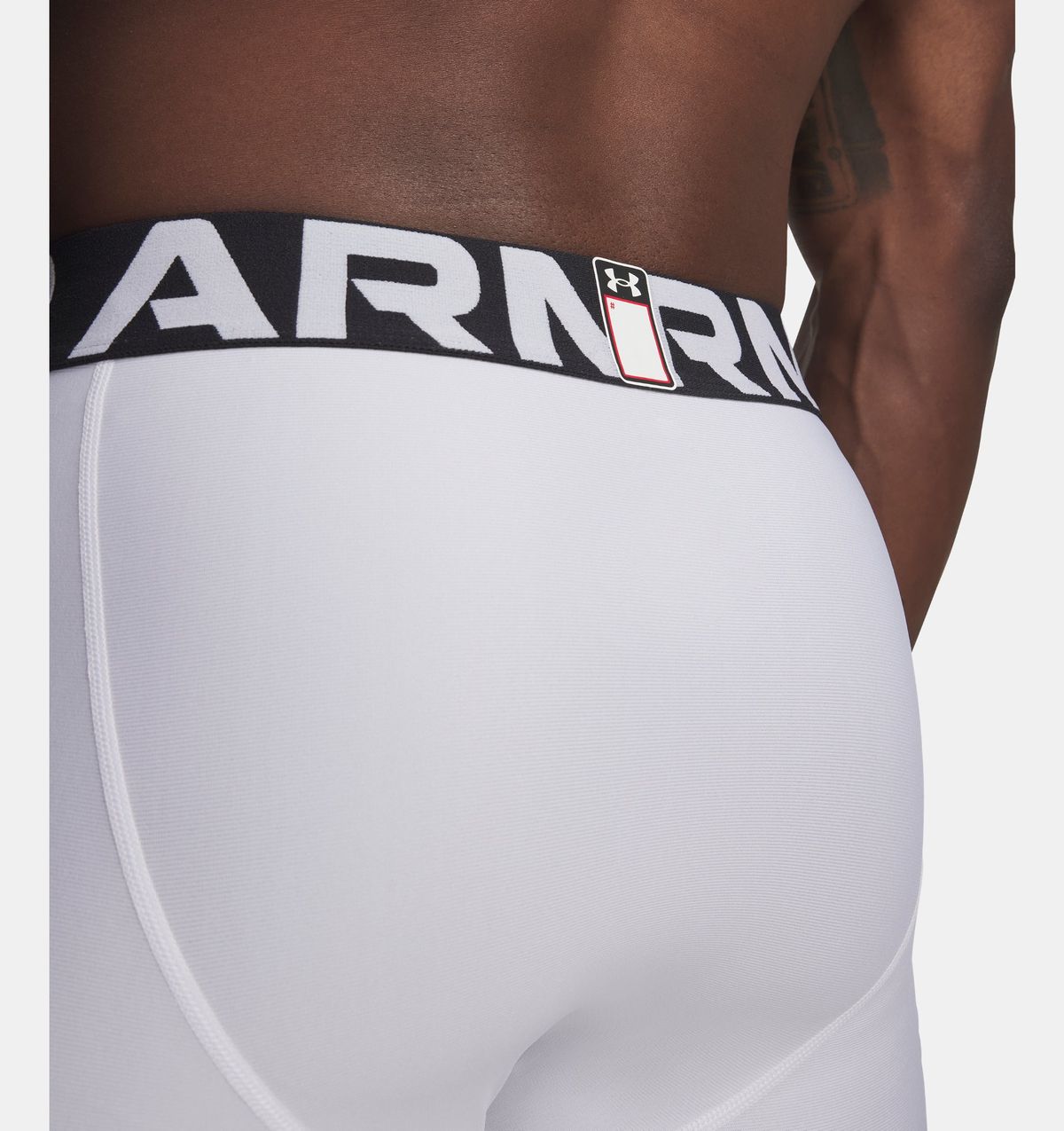 언더아머(UNDERARMOUR) HeatGear 어시메트리컬 라이트6012359-100