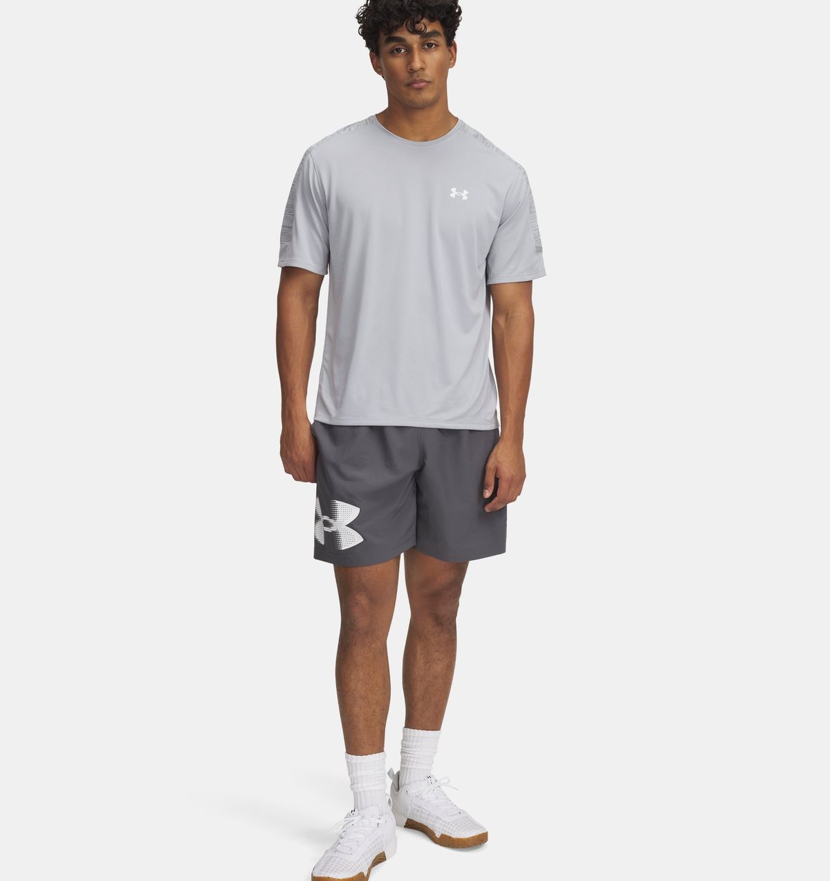언더아머(UNDERARMOUR) 남성 UA Tech 우븐 그래픽 쇼츠1390046-025