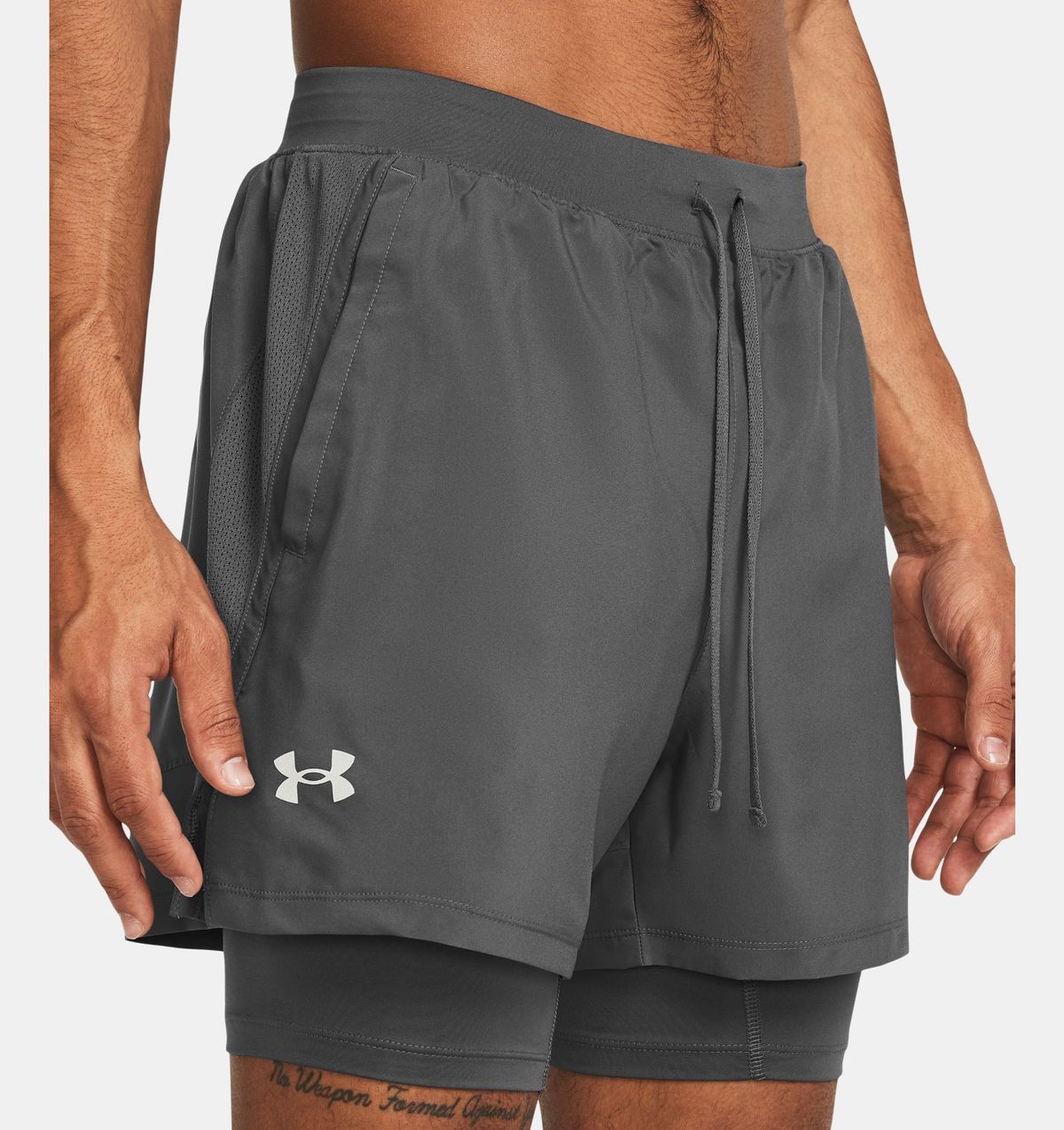 언더아머(UNDERARMOUR) 남성 UA 론치 투인원 5인치 쇼츠1382640-025