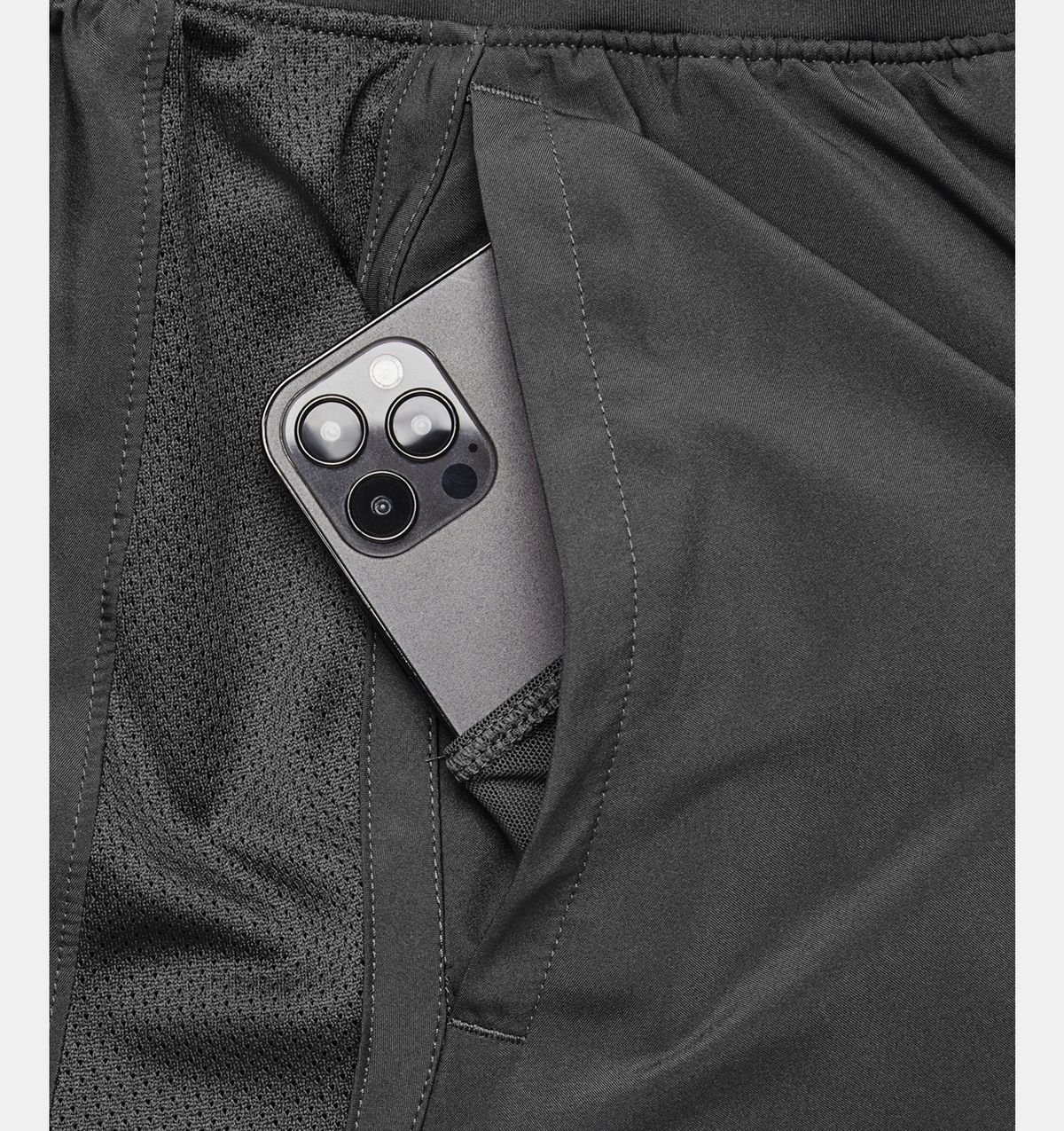 언더아머(UNDERARMOUR) 남성 UA 론치 투인원 5인치 쇼츠1382640-025