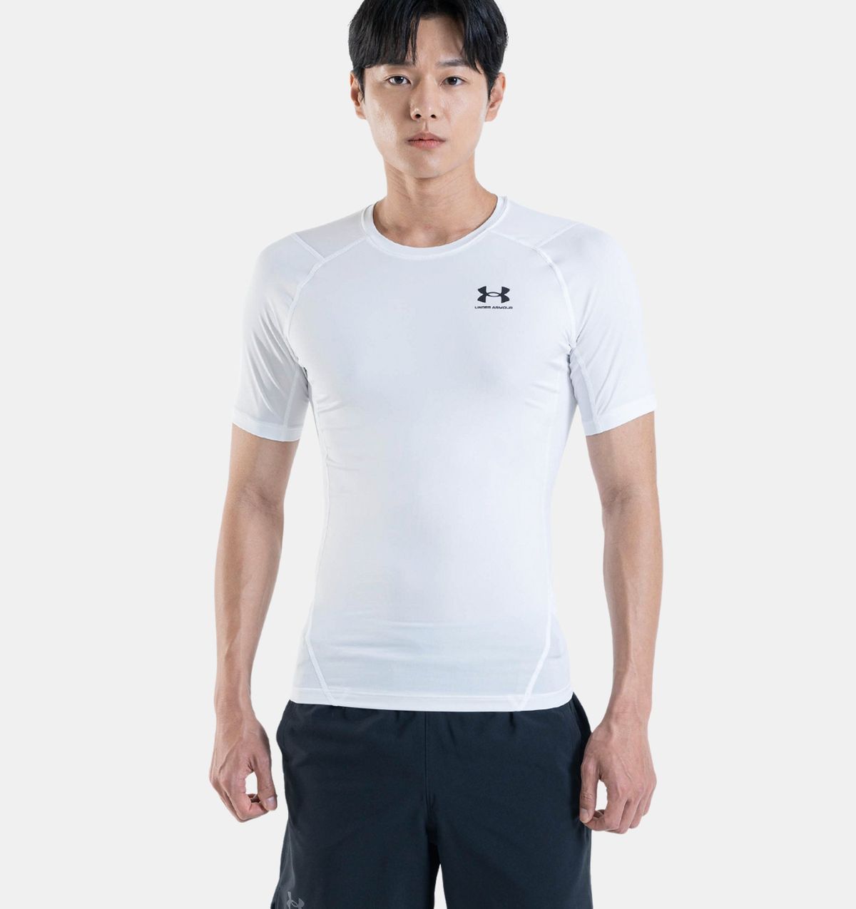 언더아머(UNDERARMOUR) 남성 HeatGear 아머 반팔 1361518-100