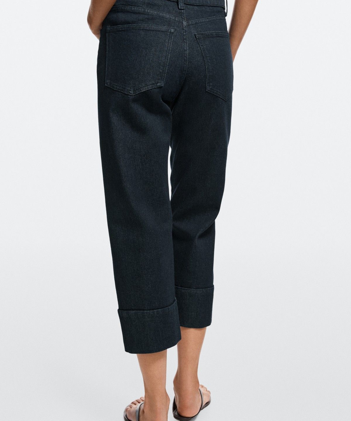 마시모두띠(MASSIMO DUTTI) 턴업 디테일 카프리 진