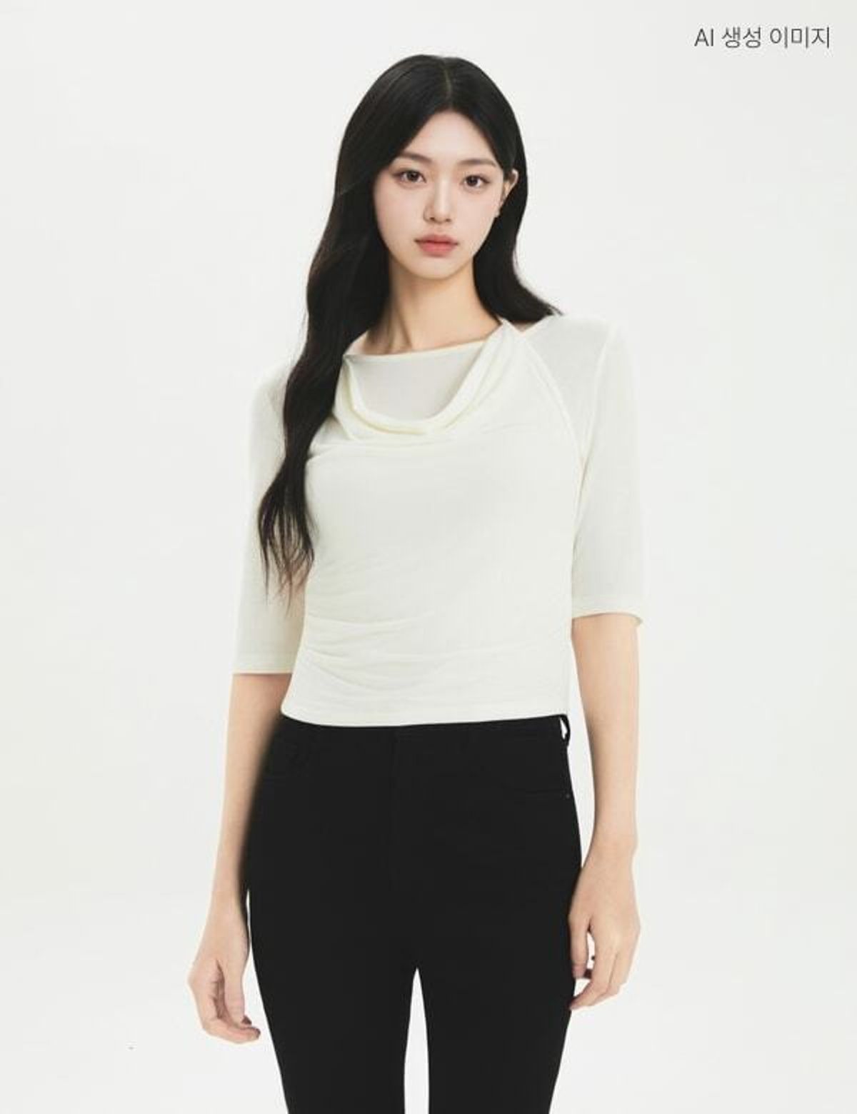 로엠(ROEM) 홀터넥 티셔츠 RMHWG38RT2