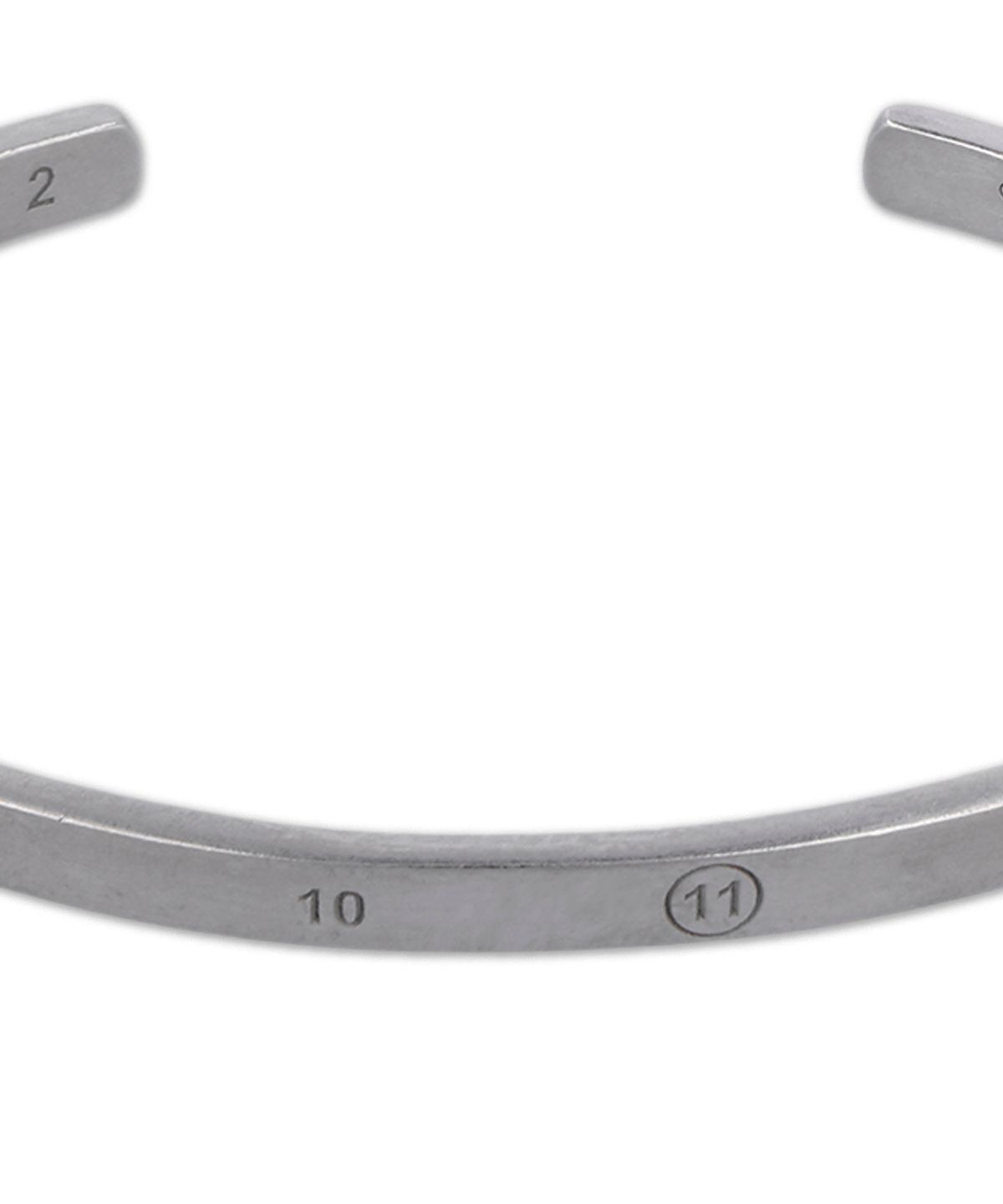 메종 마르지엘라(MAISON MARGIELA) 뉴메리컬 4MM 팔찌 - 실버 / SM1UY0107P9246121