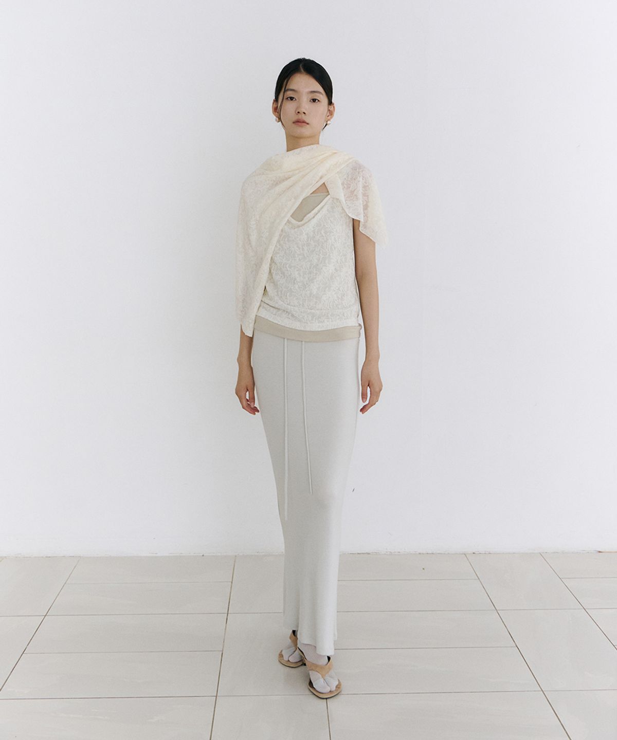 로우타이드(LOW TIDE) LACE DRAPE SCARF [IVORY]