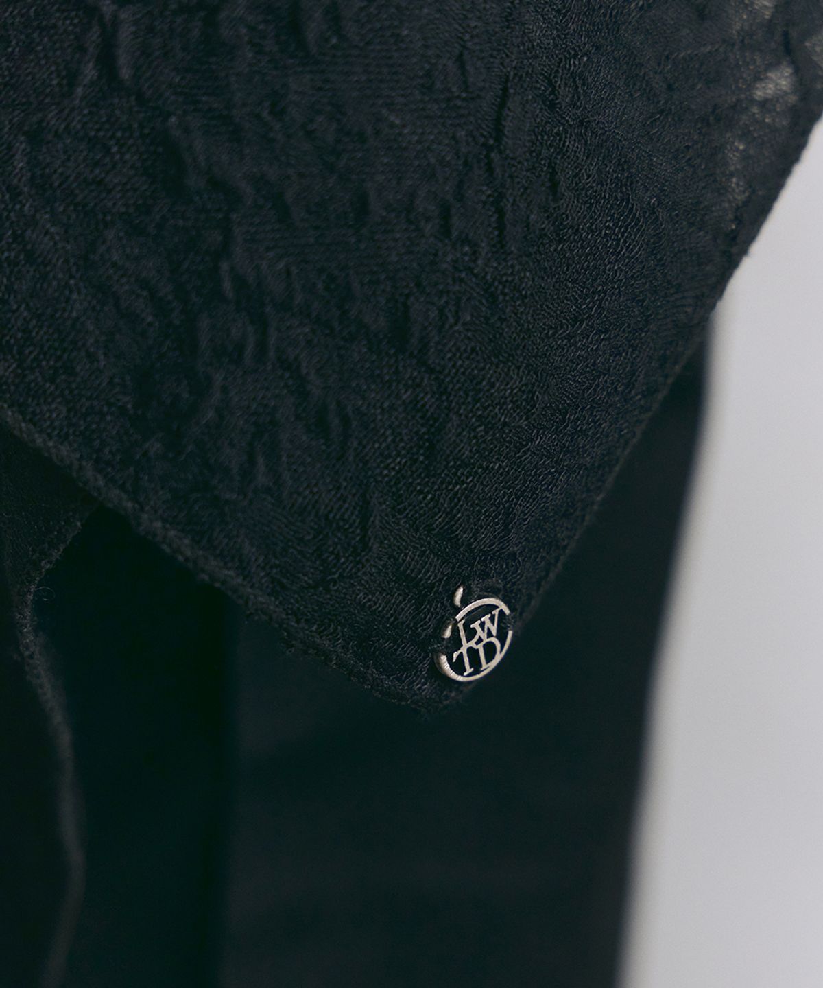 로우타이드(LOW TIDE) LACE DRAPE SCARF [BLACK]