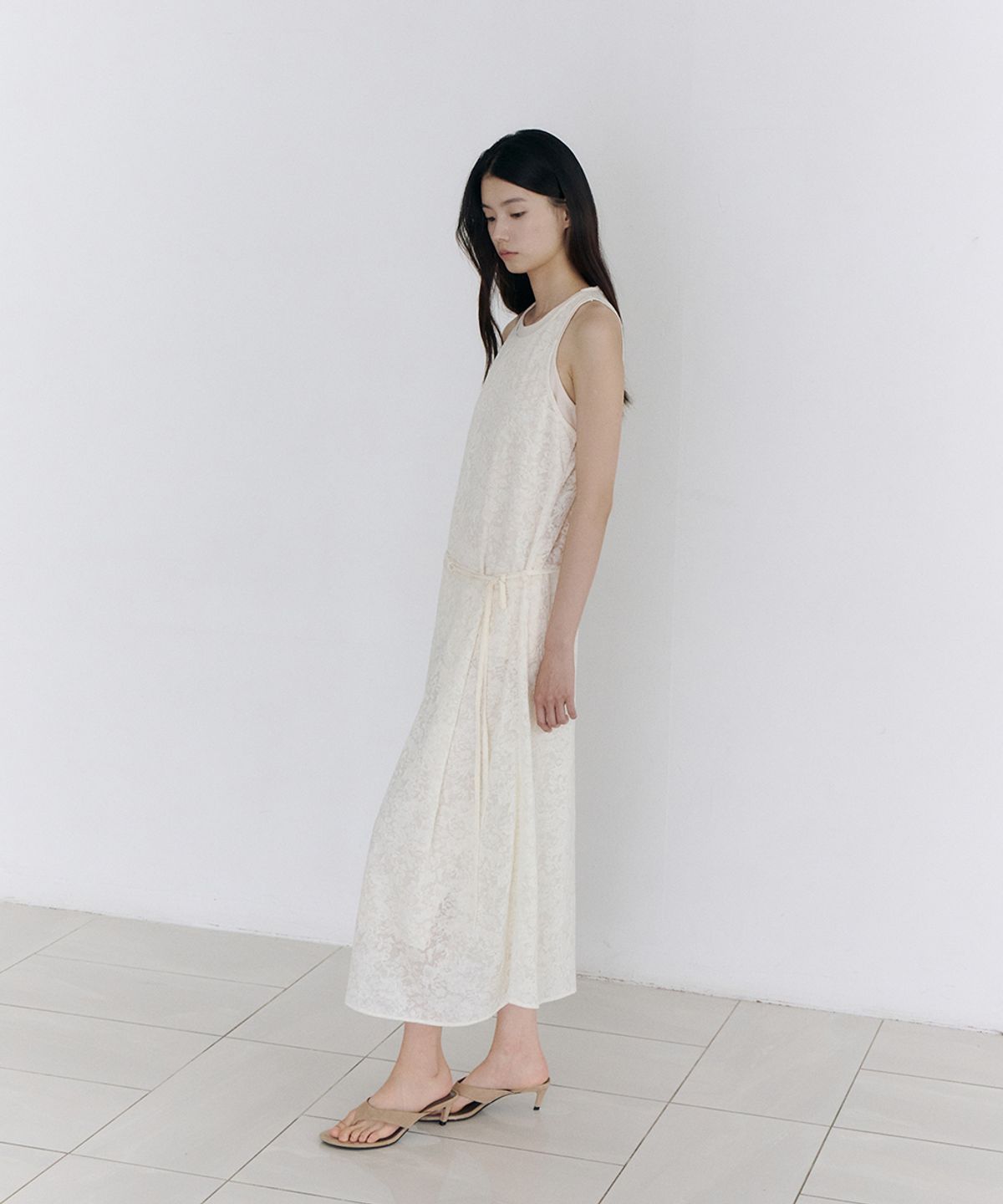 로우타이드(LOW TIDE) LACE OVERLAY WRAP DRESS [IVORY]
