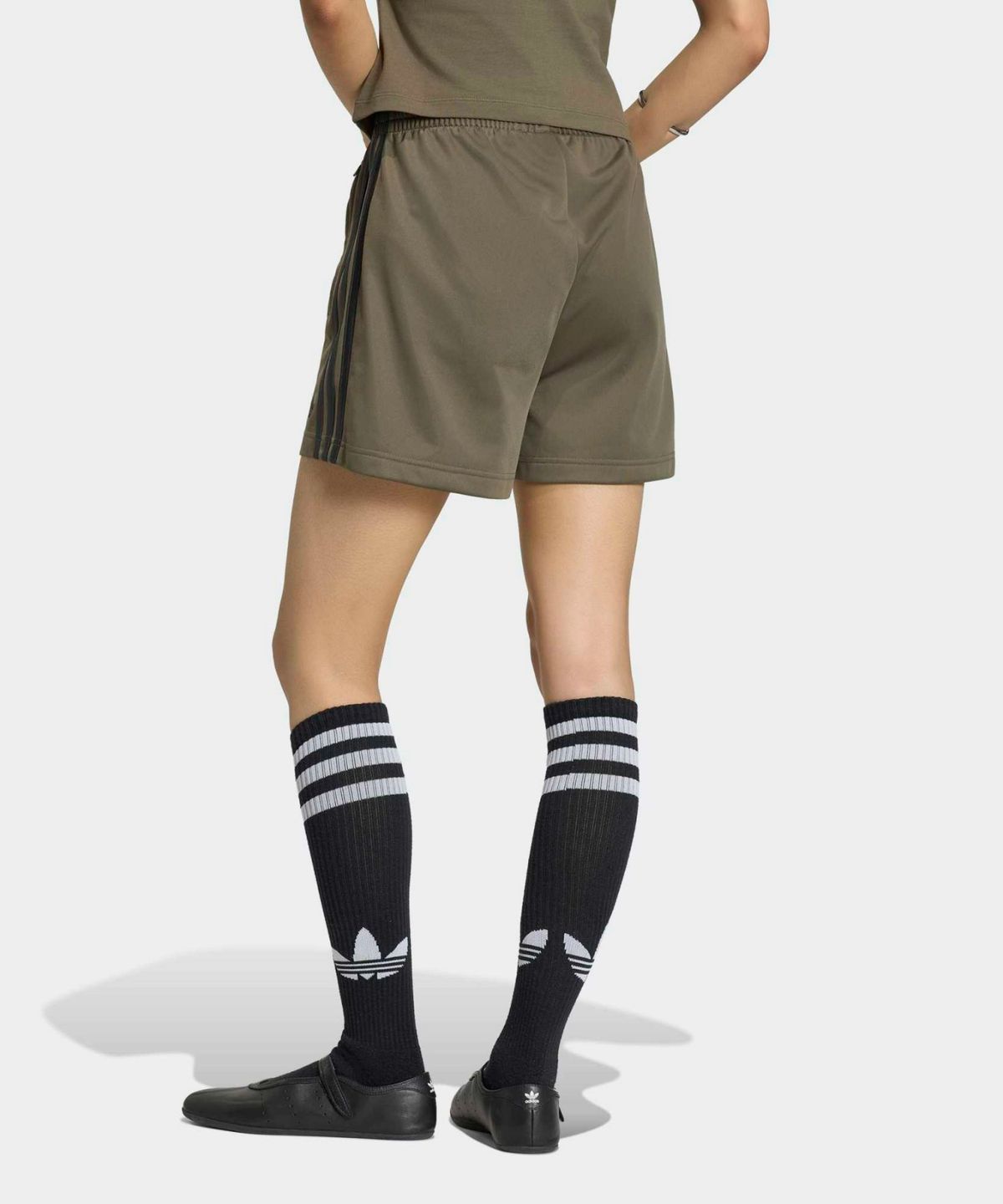 아디다스(ADIDAS) 파이어버드 클래식 숏 팬츠 - 블렌치:블랙 / KS4786