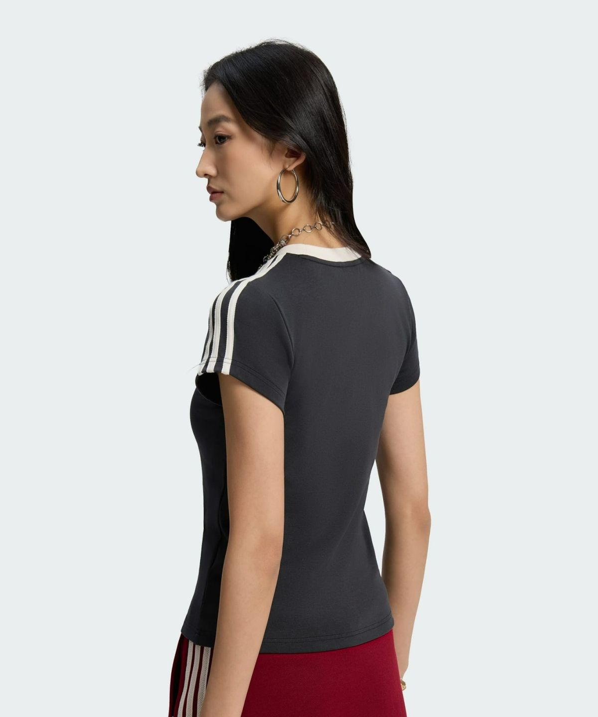 아디다스(ADIDAS) 테일러드 캘리 티 - 카본 / KT7789